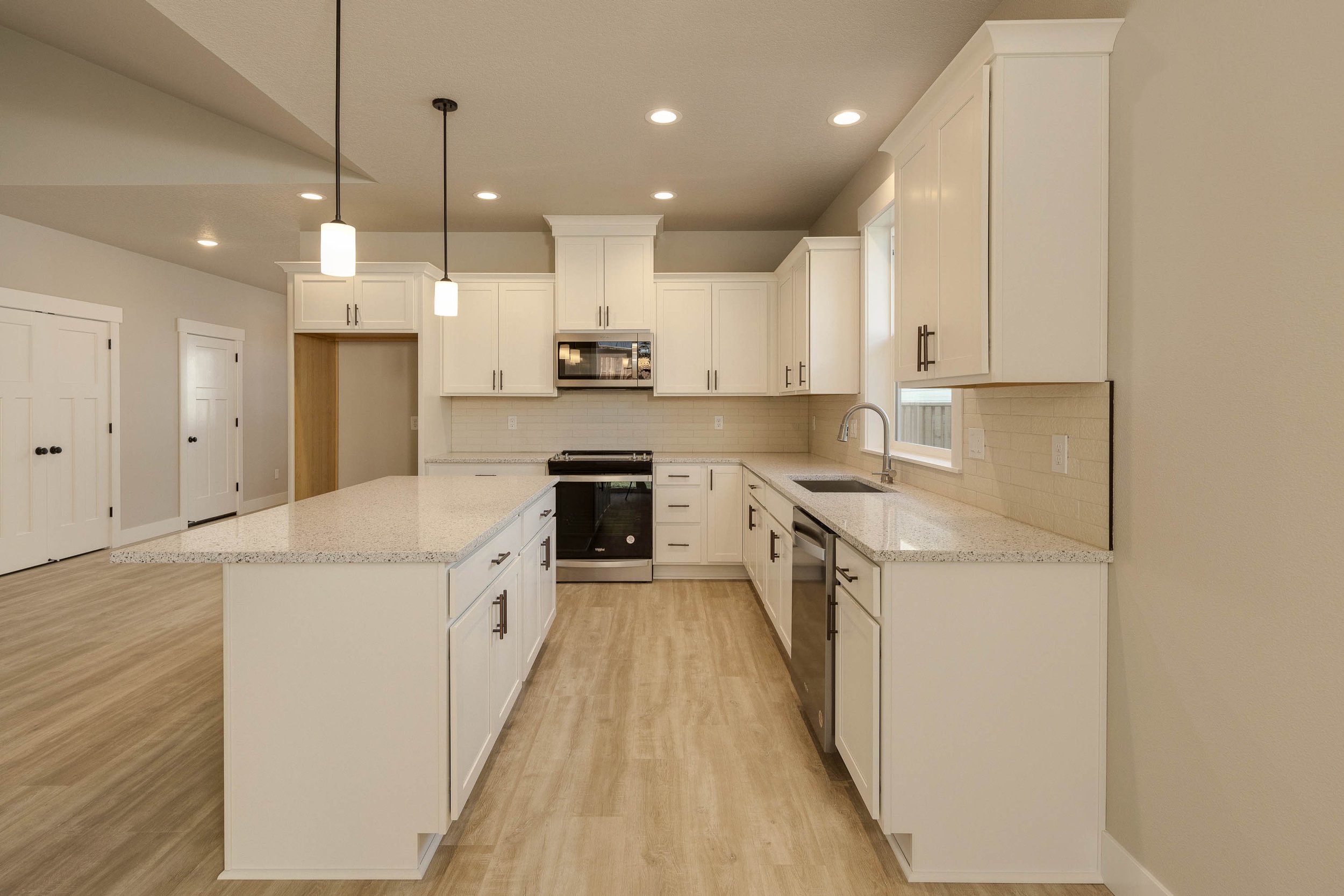 1384 Christine, Estacada, OR-12.jpg