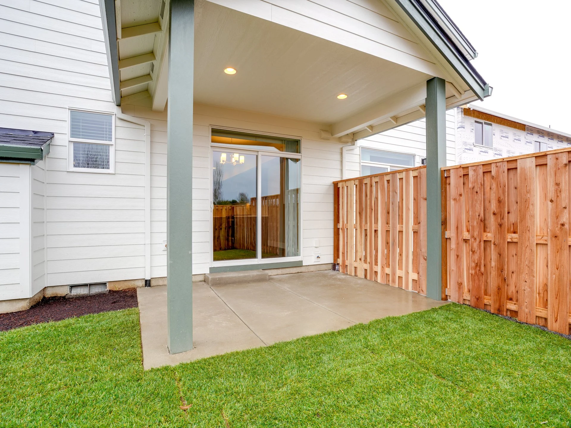 1530 NW 29th Pl - MLS-41.jpg