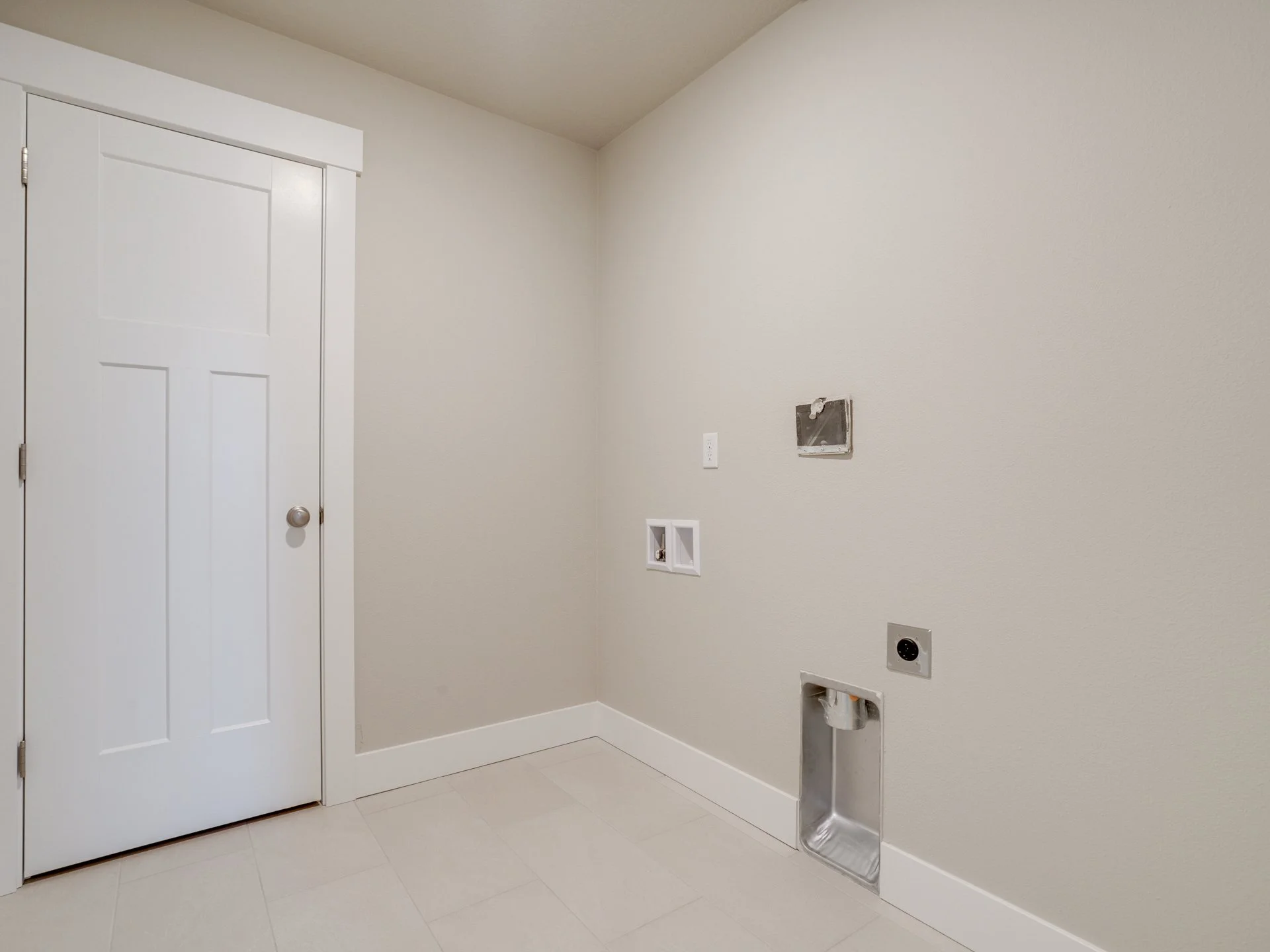 1530 NW 29th Pl - MLS-37.jpg