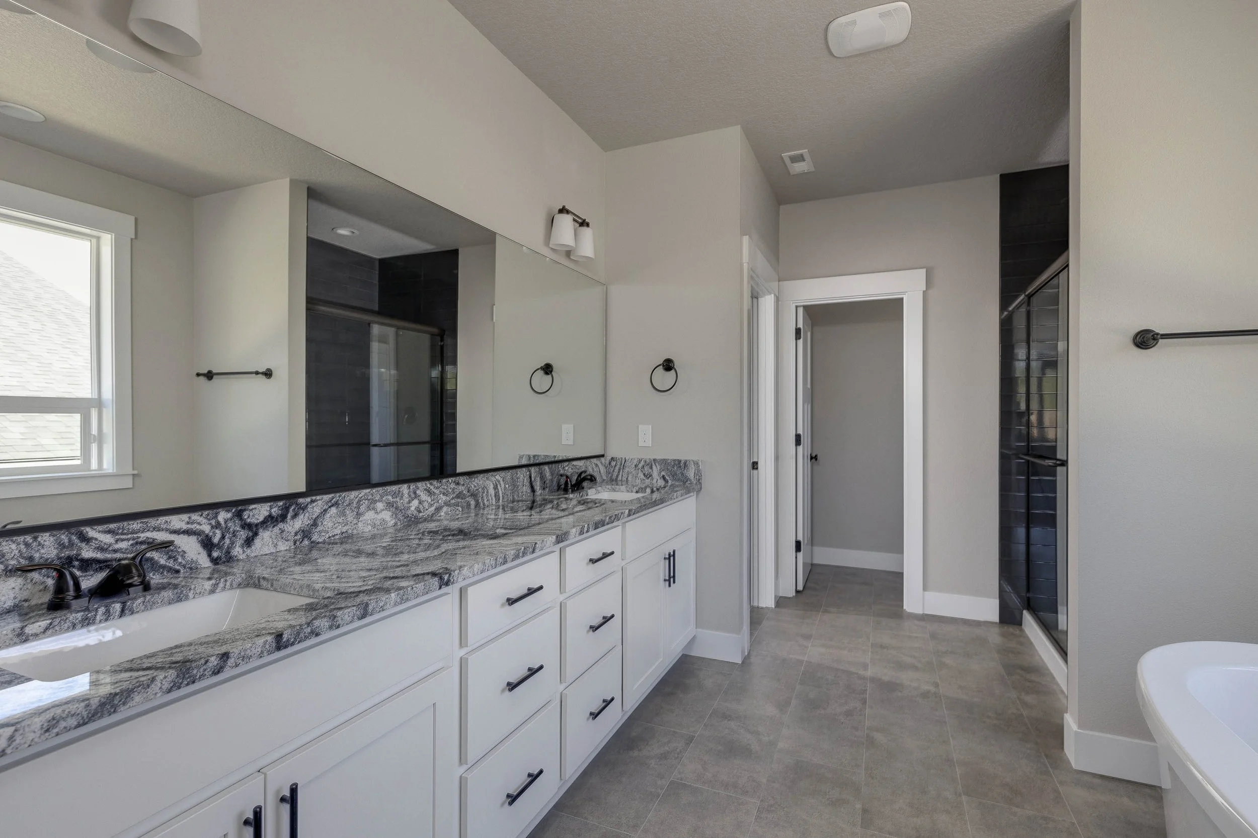 1715 Ne Clayton Drive, Estacada, OR-17.jpg