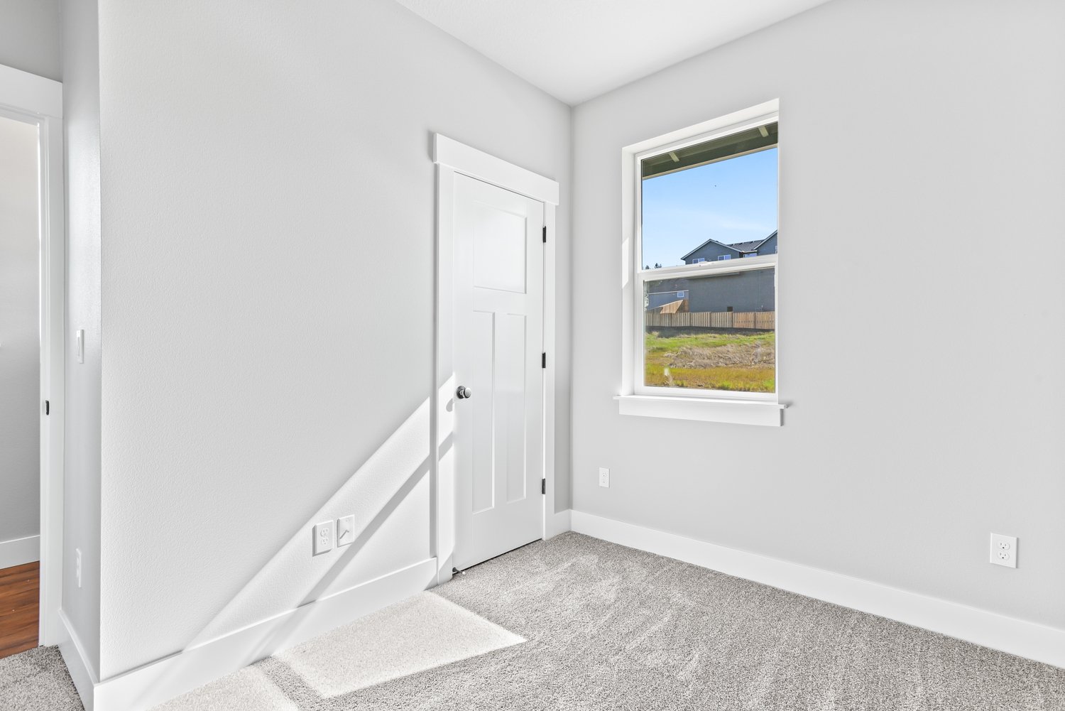 2804 NE Justus Ave - WEB-49.JPG