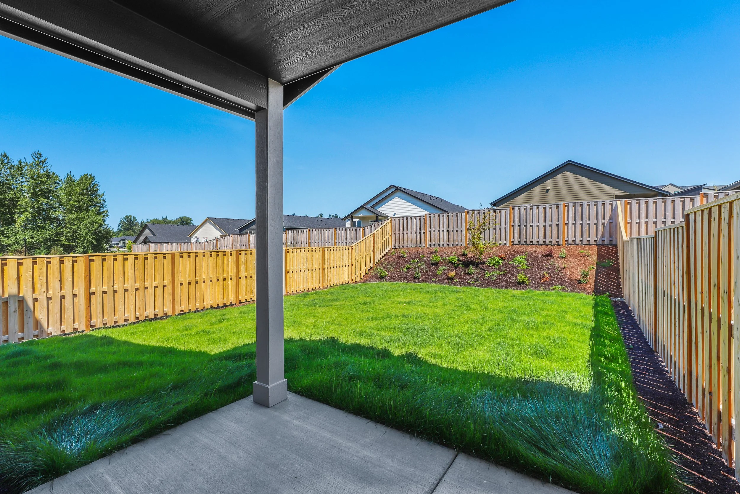 2217 Juniper Circle-76.jpg