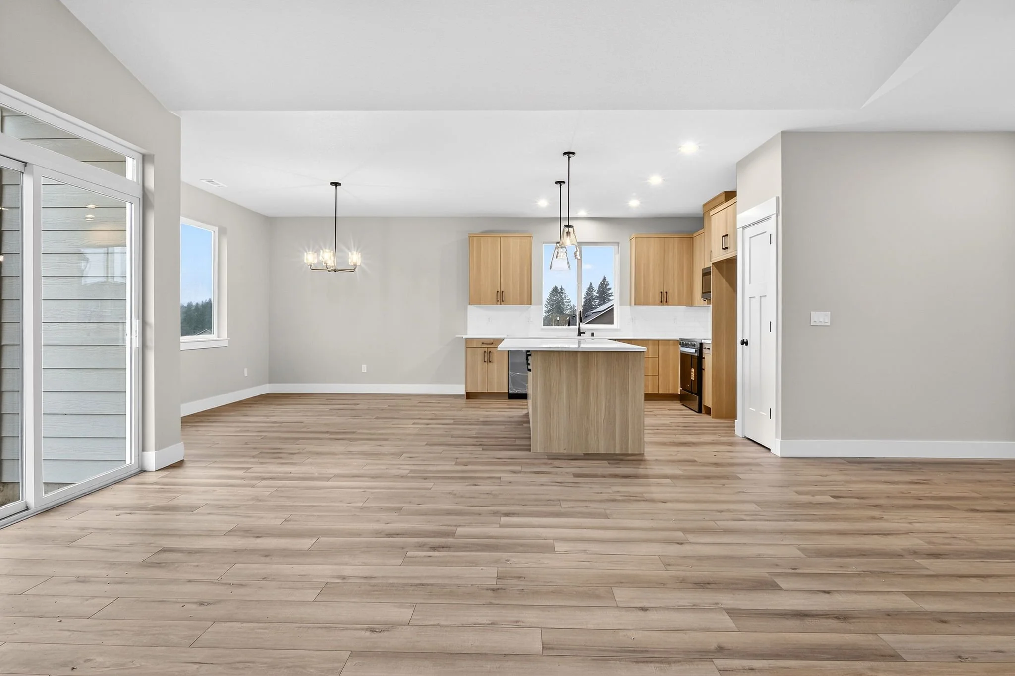 2032 E Otter Lp-15.jpg