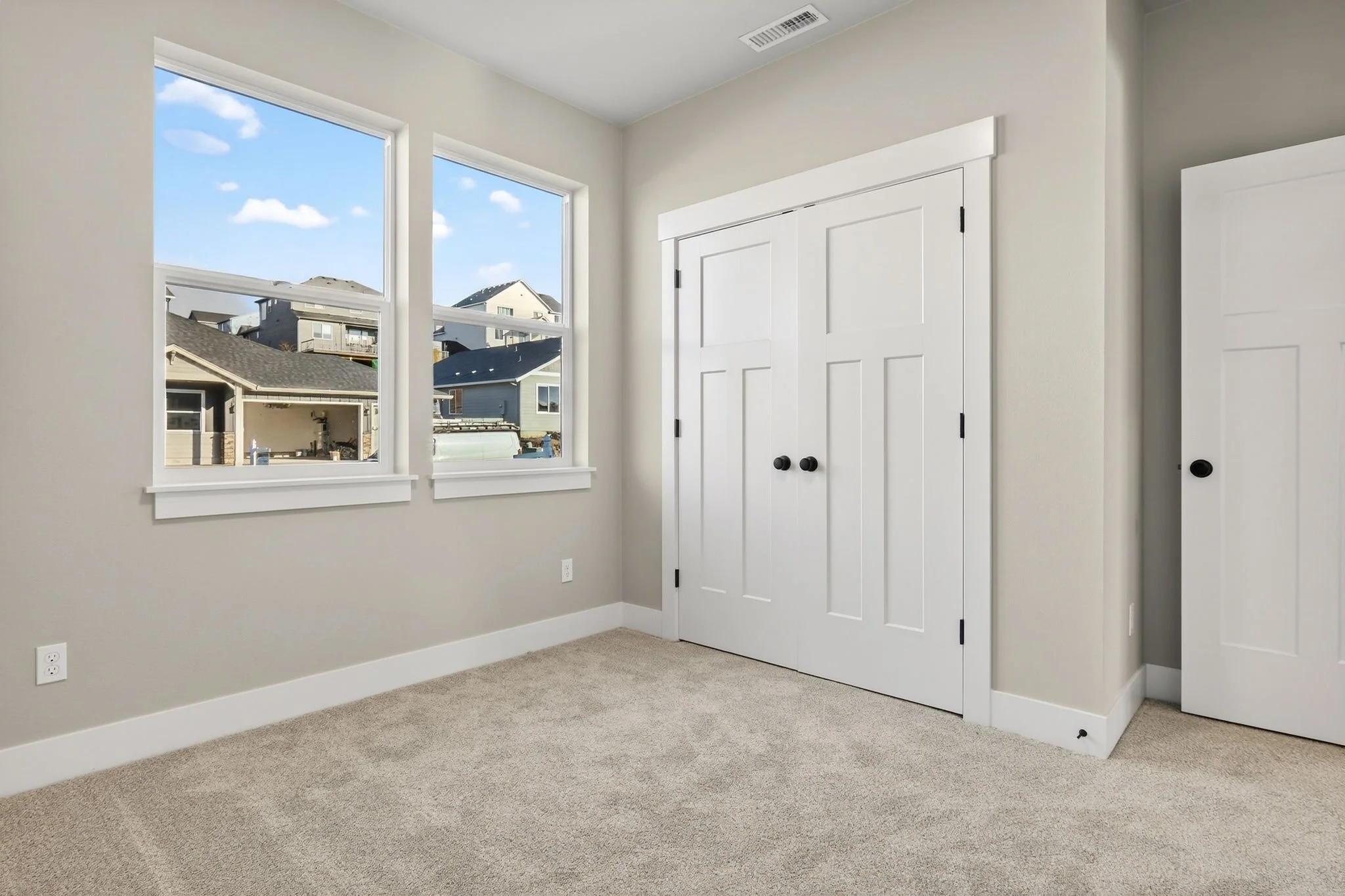 2240 E Otter Lp-38.jpg