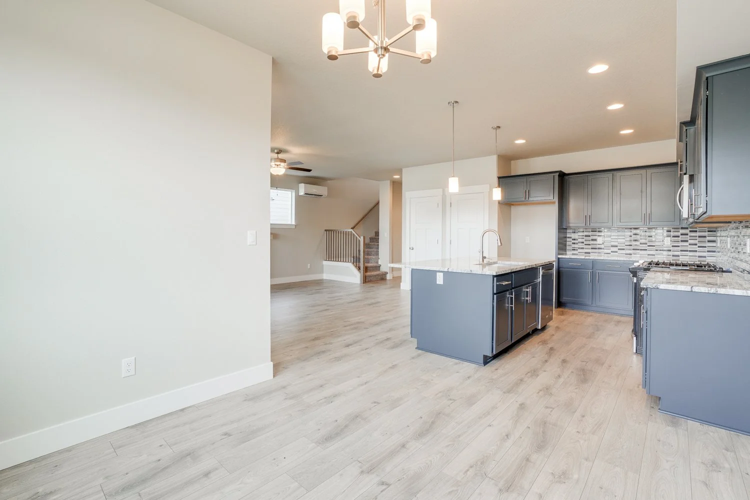 2928 NW 16th St - WEB-14.jpg