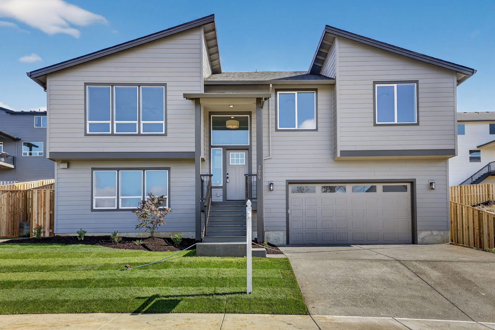 2659 NE Justus Ave-3.jpg