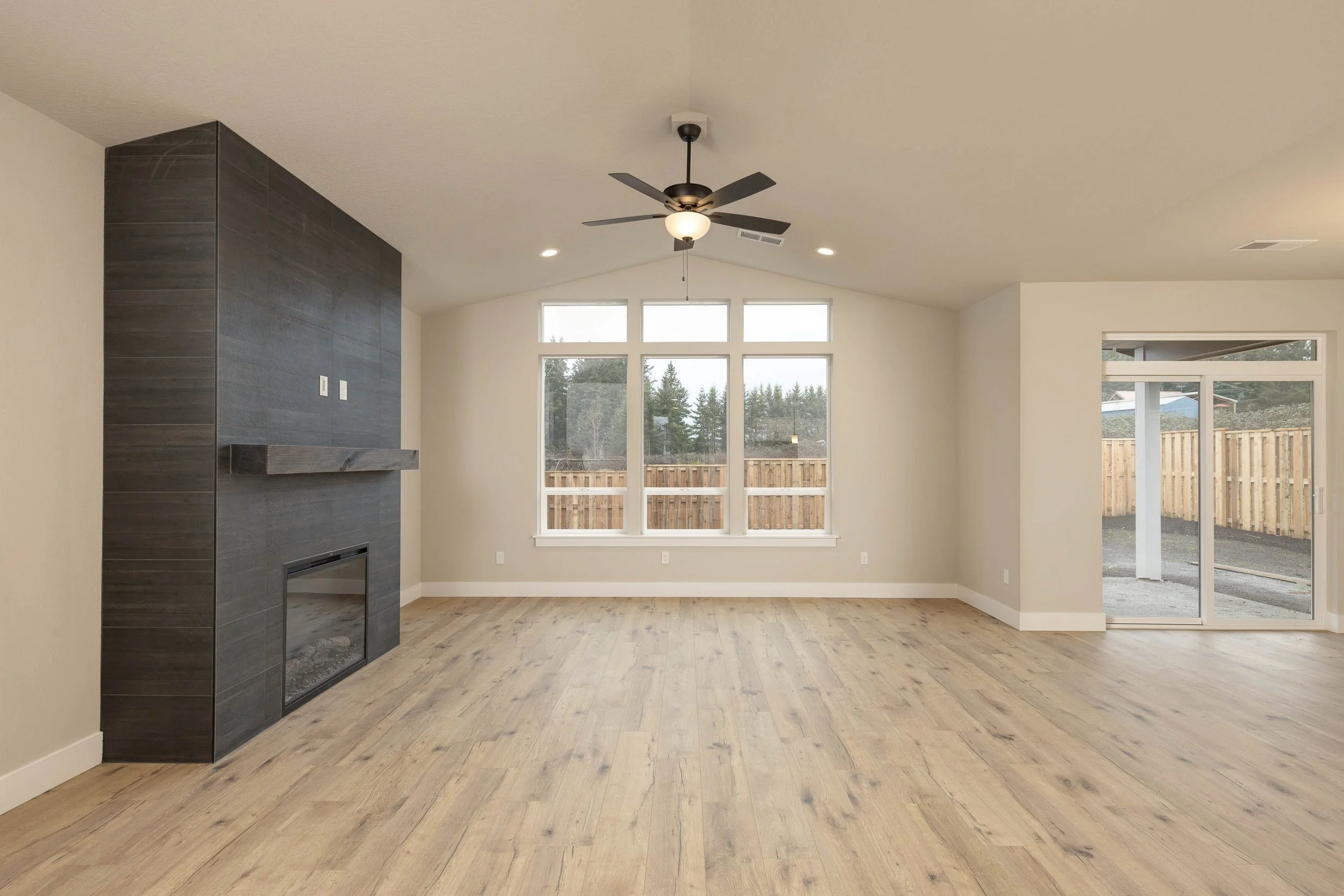 Cedar Ridge - 1759 Ne Gilbert Lane, Estacada, OR-6.jpg