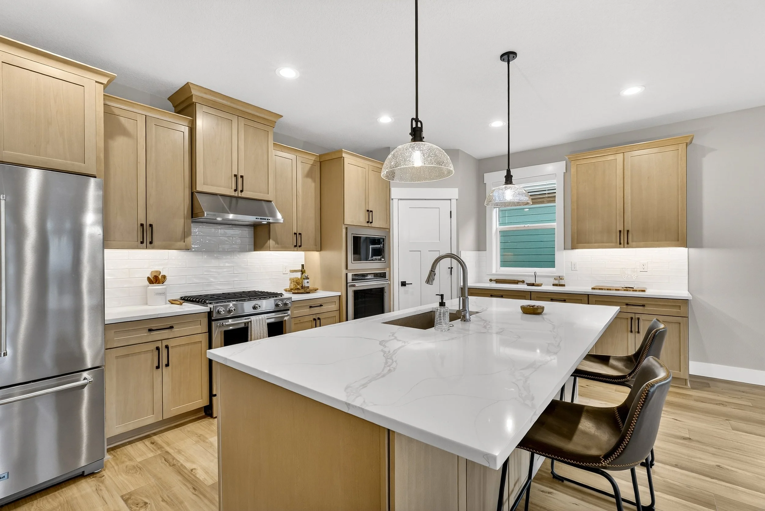 41865 Deschutes Ave-14.jpg