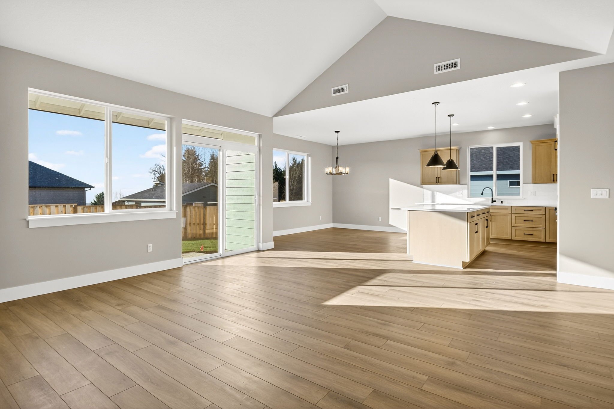 2240 E Otter Lp-13.jpg