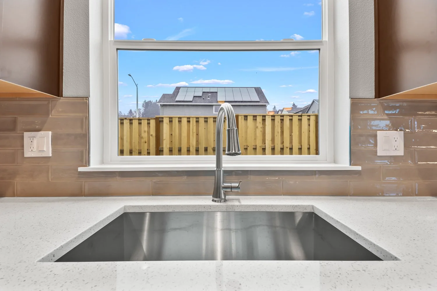 748 NE Pinebreak Dr - WEB-13.JPG