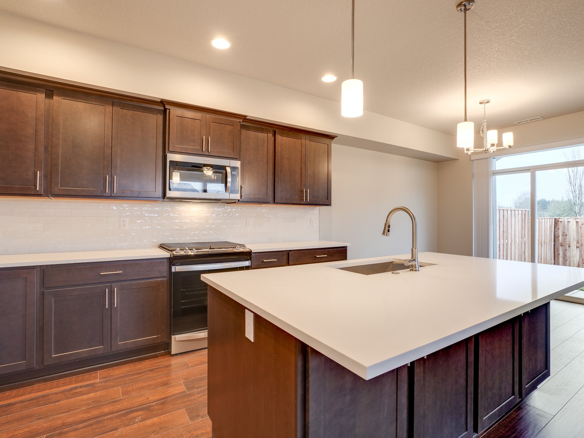 1530 NW 29th Pl - MLS-18.jpg