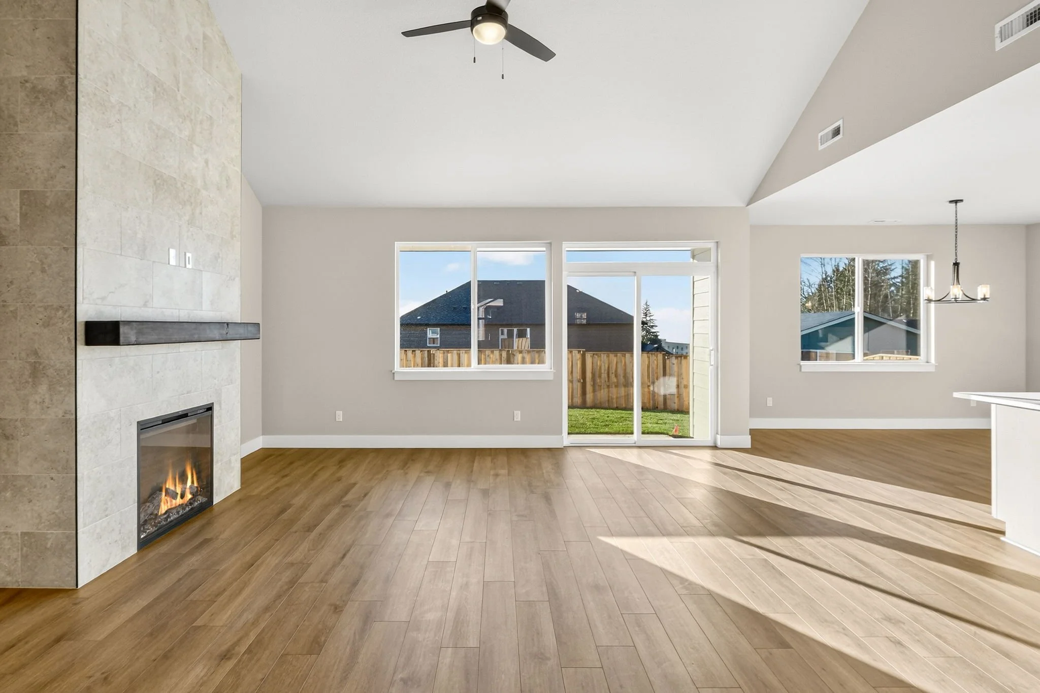 2240 E Otter Lp-12.jpg