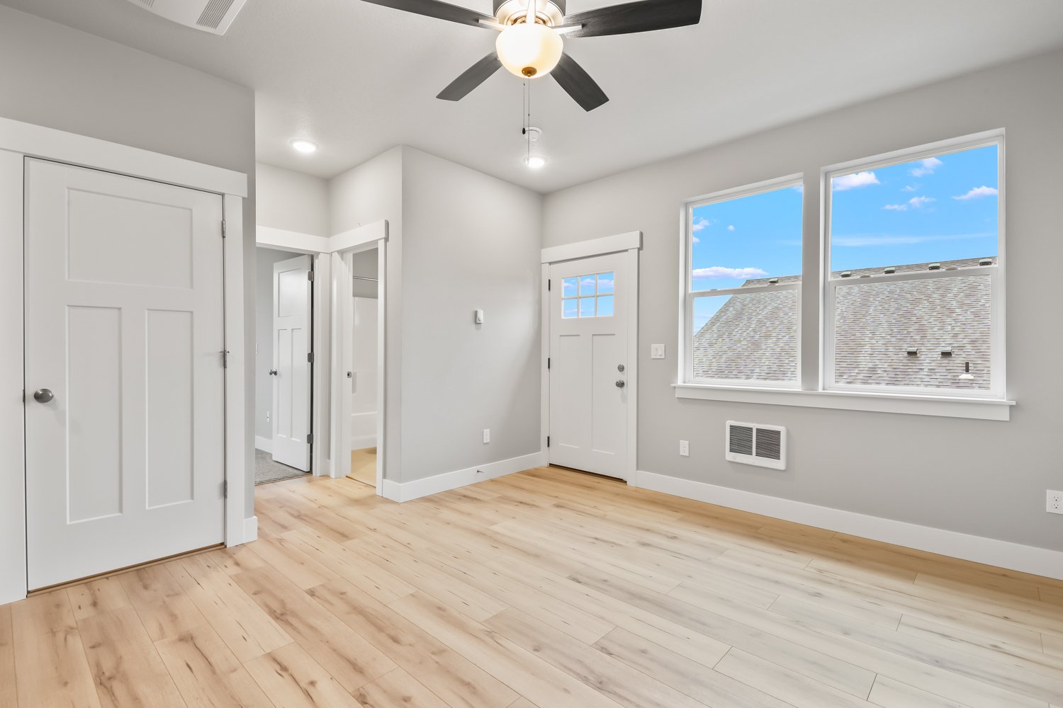 748 NE Pinebreak Dr - WEB-56.JPG