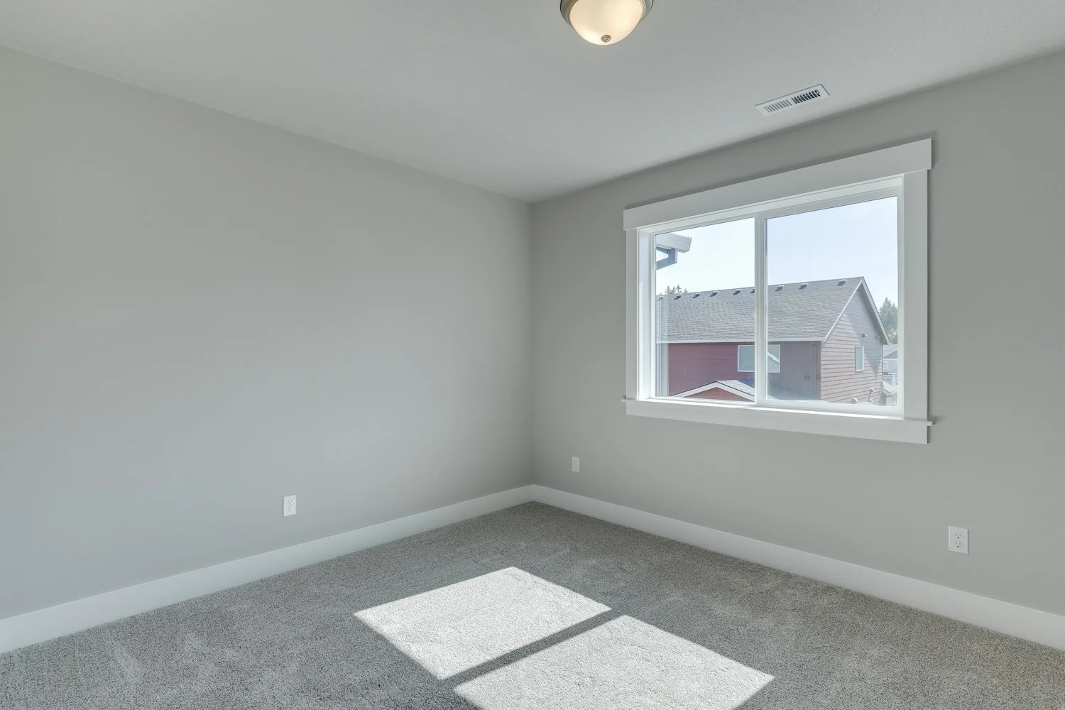 200 NE Regan Hill Loop - WEB-27.jpg