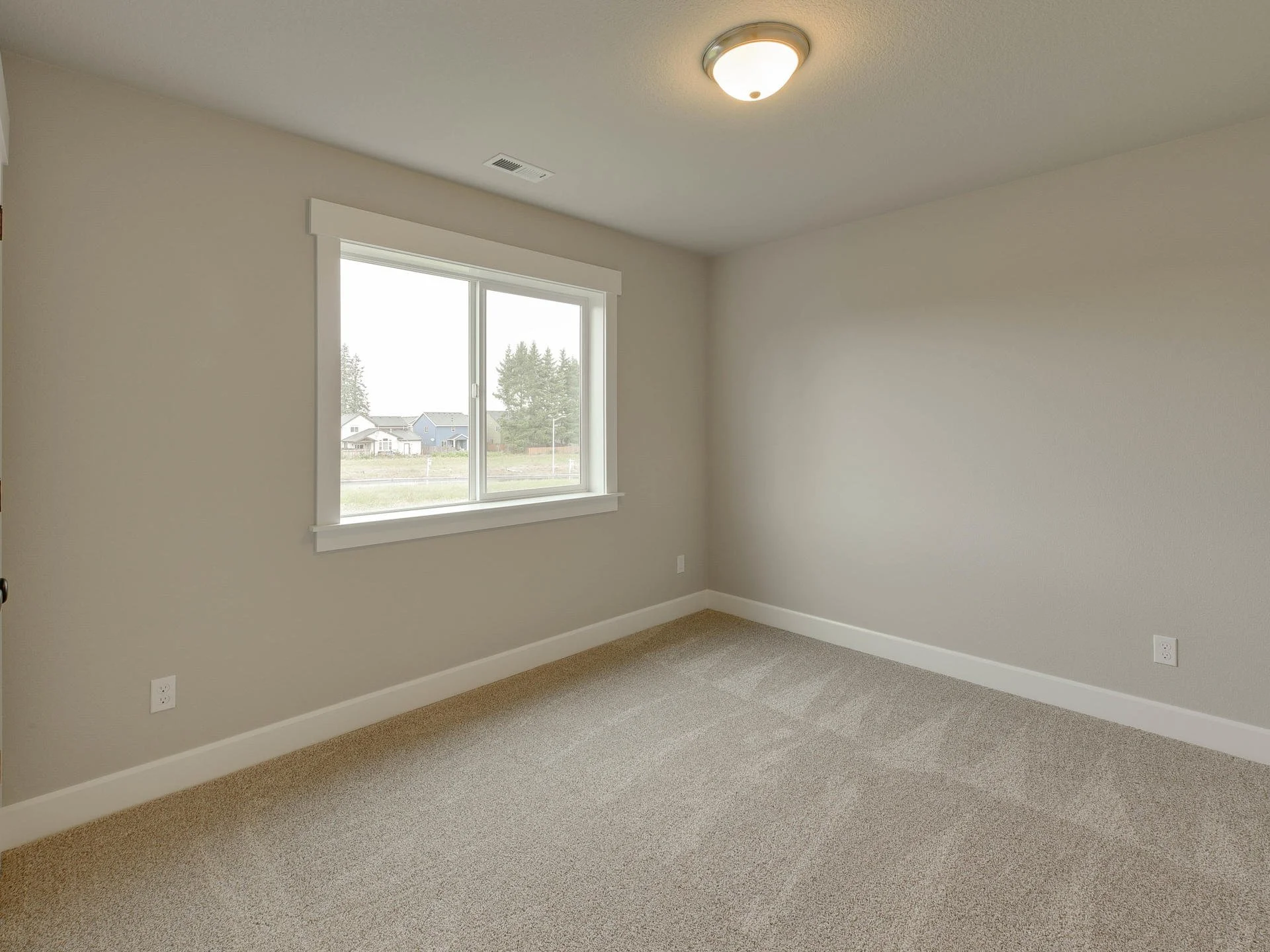 145 NE S Overlook Dr Estacada-029-034-145 NE S Overlook Dr-MLS_Size.jpg