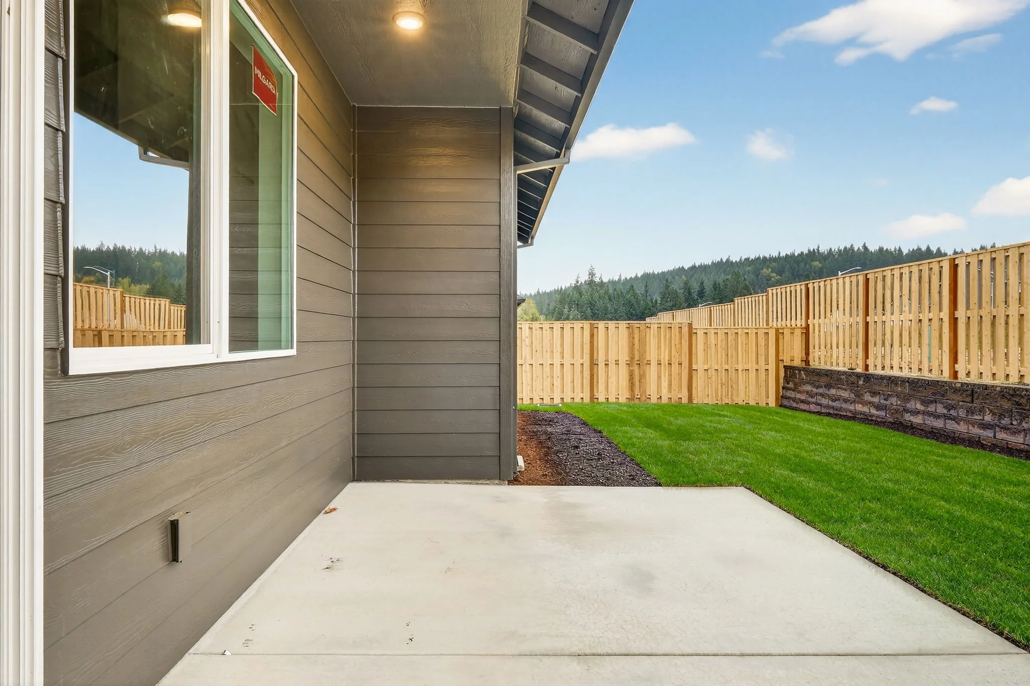 3301 NE Justus Ave-43.jpg