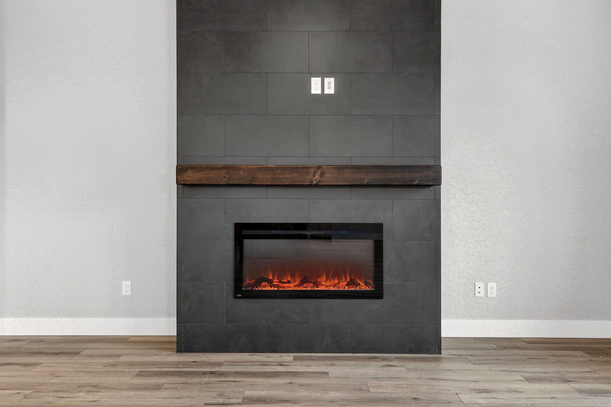 2032 E Otter Lp-14.jpg