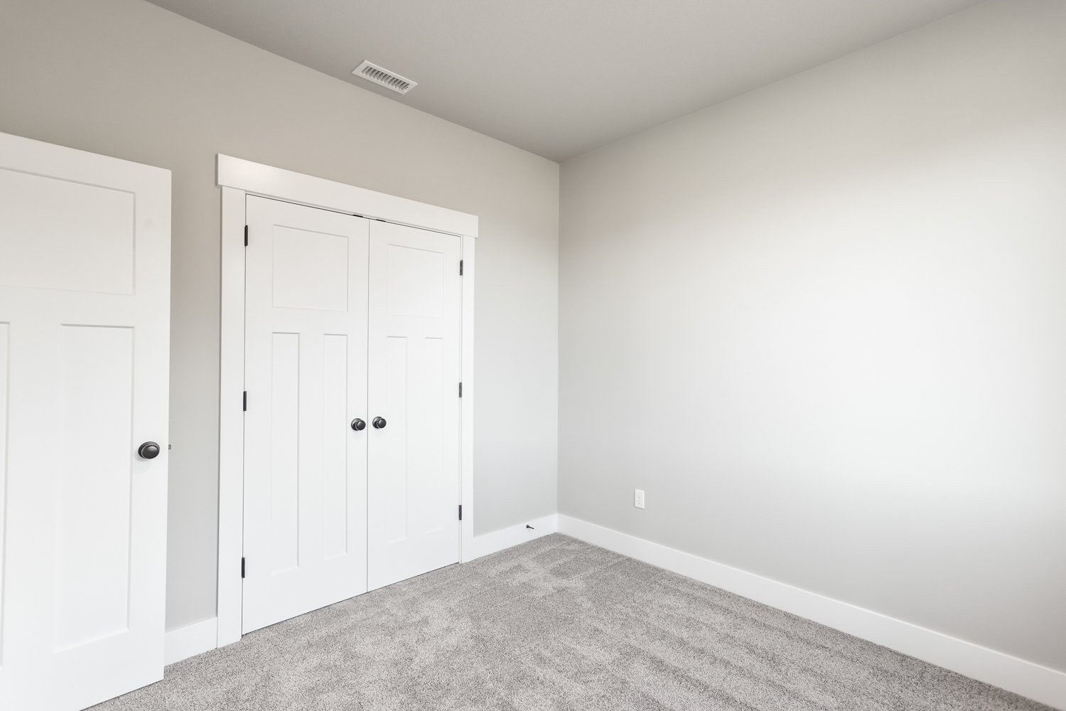 2210 E Badger Way - WEB-14.jpg
