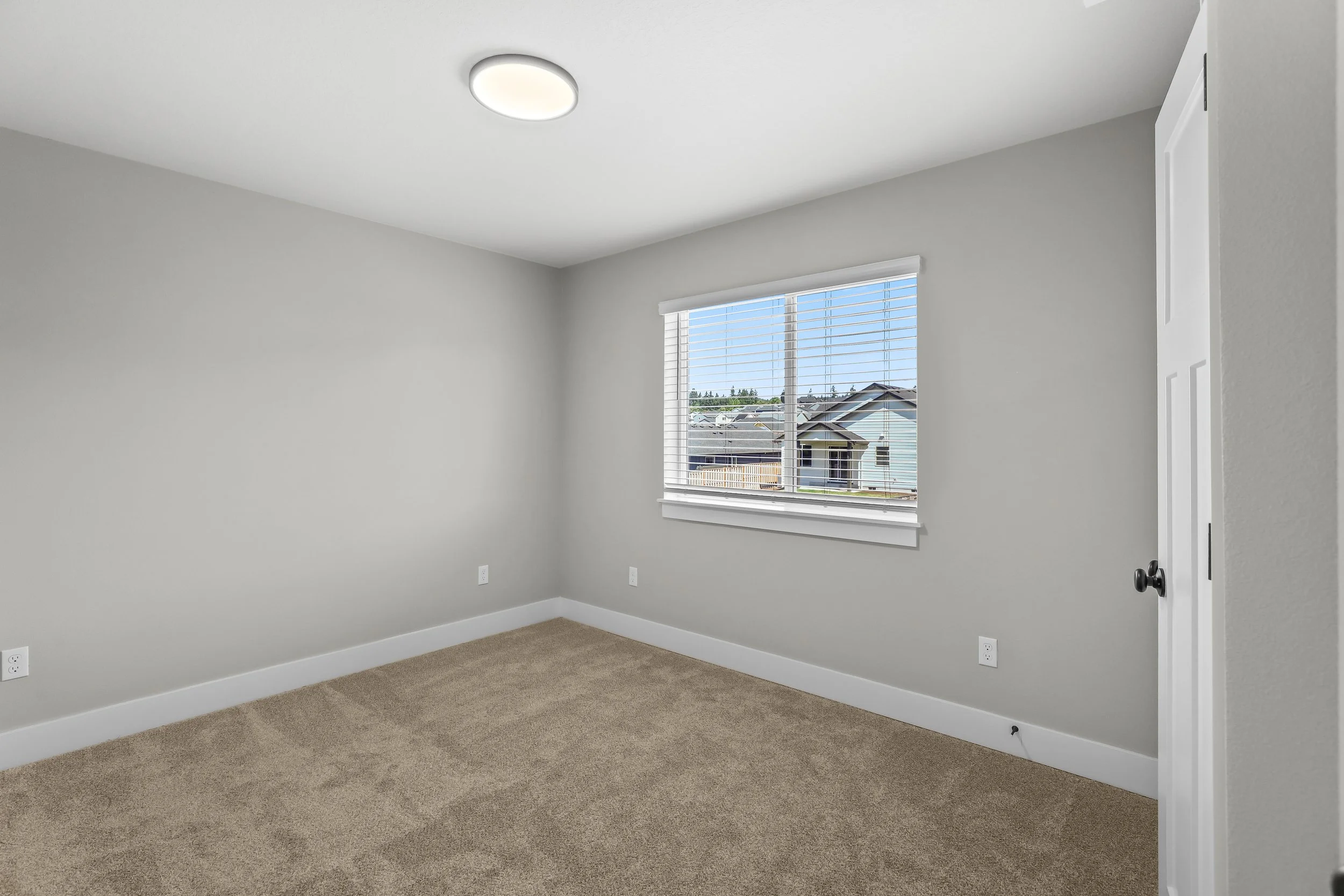 2217 Juniper Circle-43.jpg