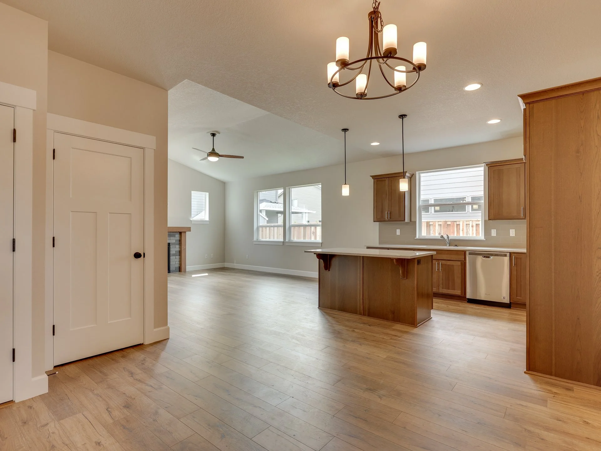 1723 NW 27th Ave - MLS-13.jpg