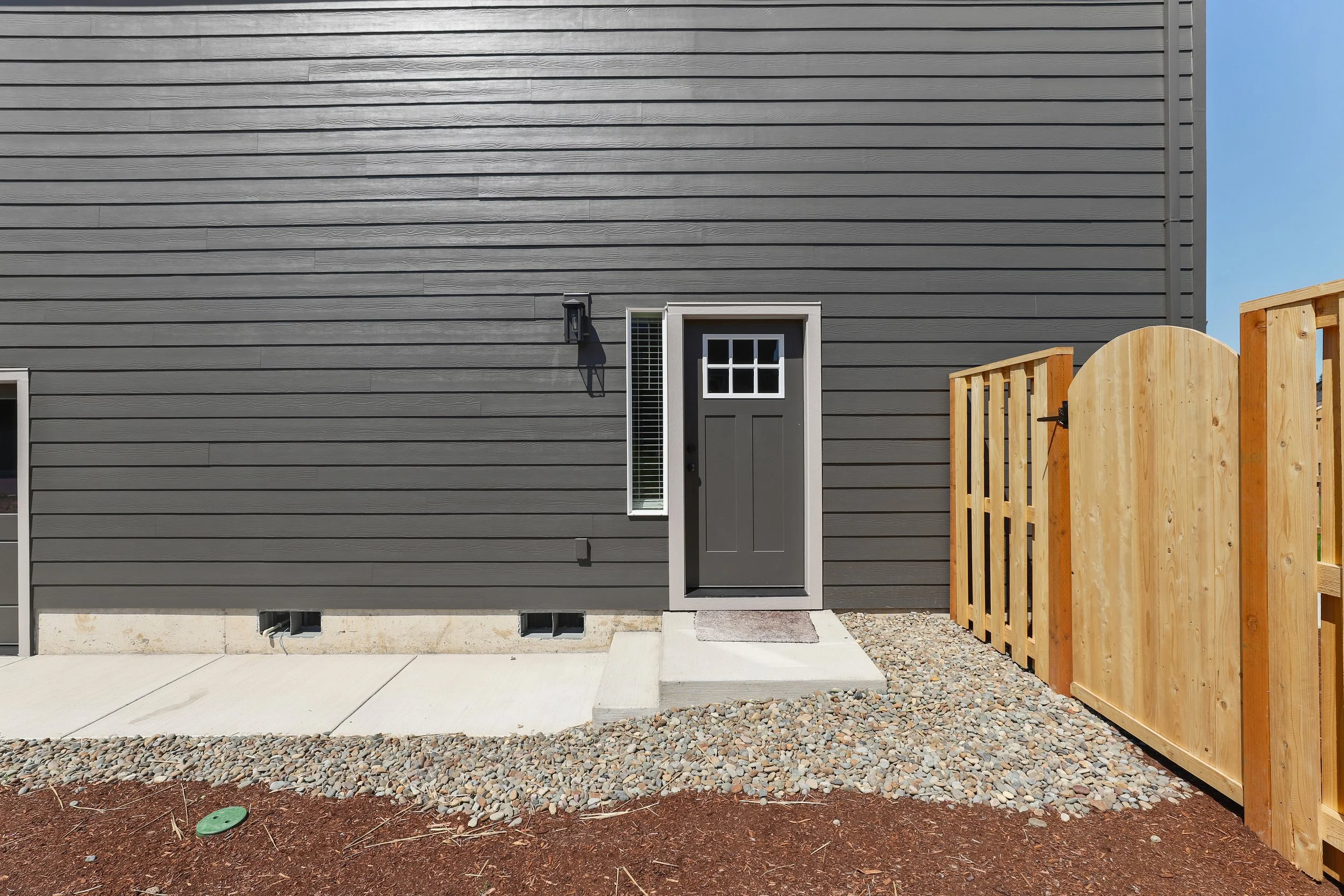 2217 Juniper Circle-68.jpg