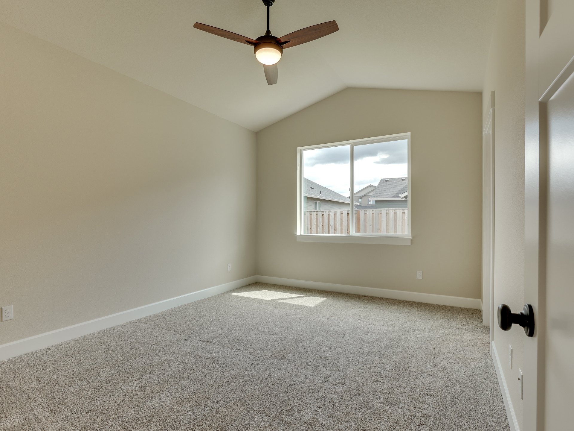 1723 NW 27th Ave - MLS-28.jpg