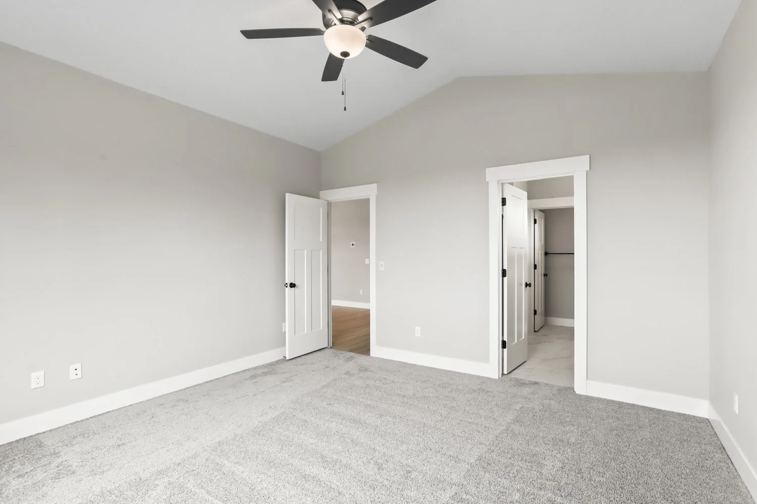 2716 NE Justus Ave - WEB-32.JPG