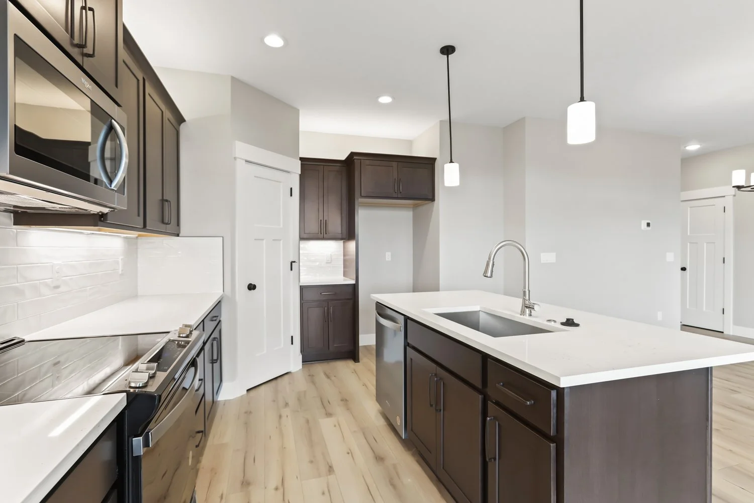 2716 NE Justus Ave - WEB-24.JPG