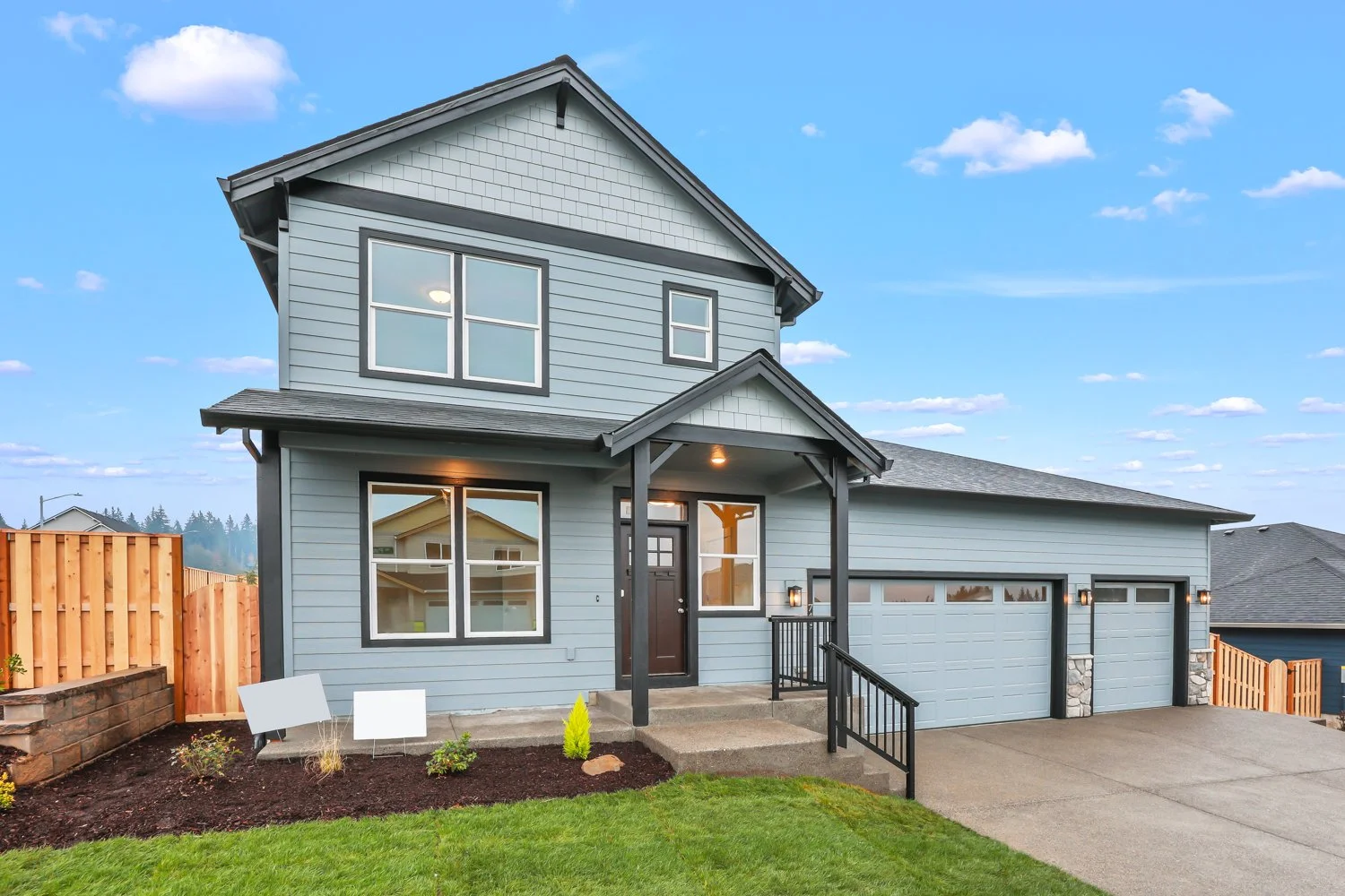 748 NE Pinebreak Dr - WEB-4.JPG