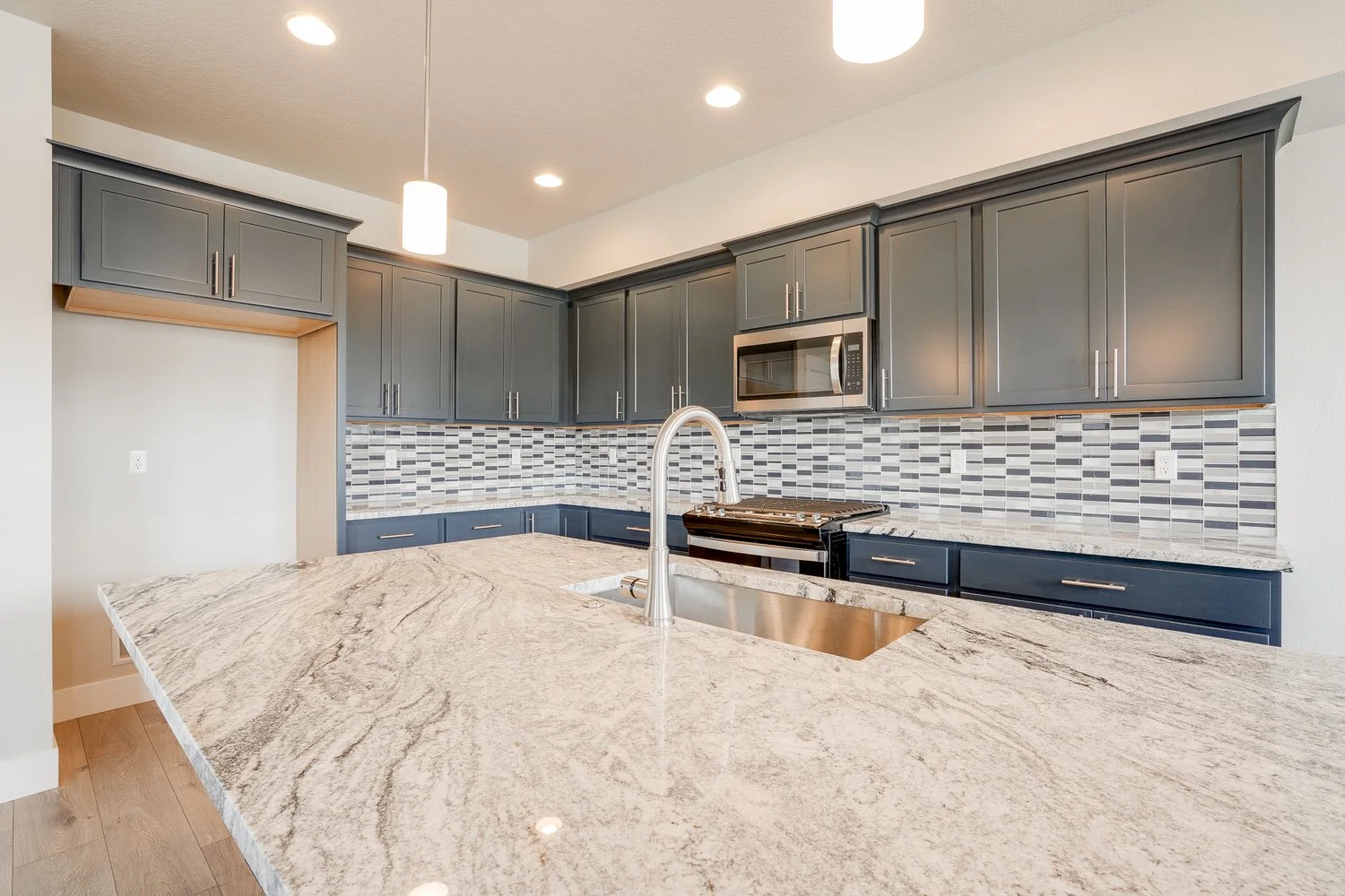 2928 NW 16th St - WEB-11.jpg