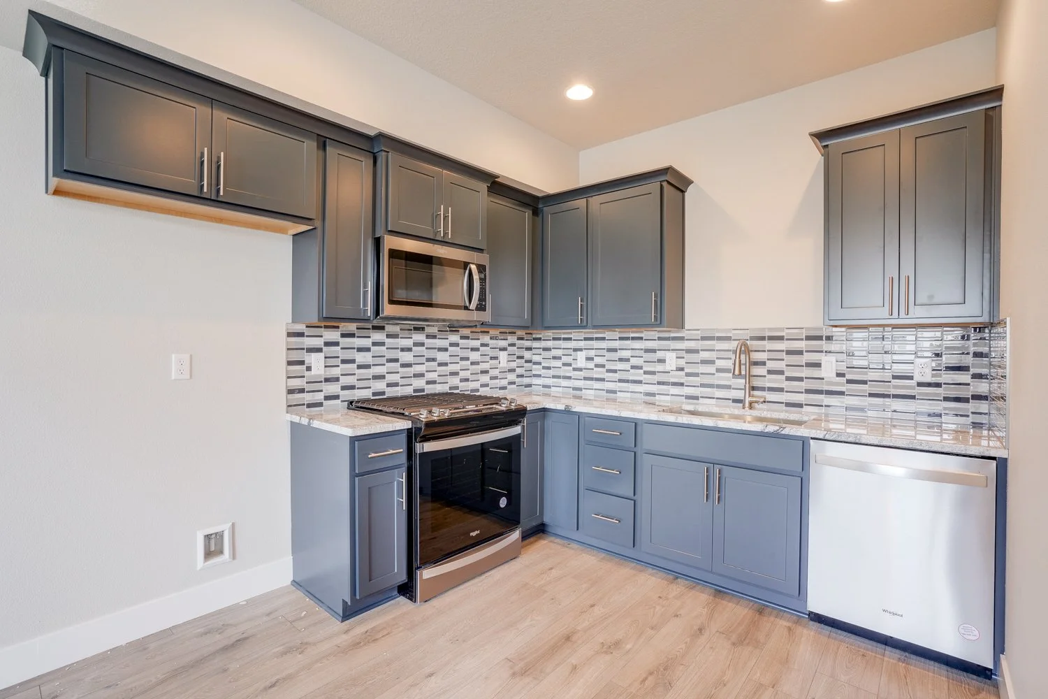 2928 NW 16th St - WEB-34.jpg