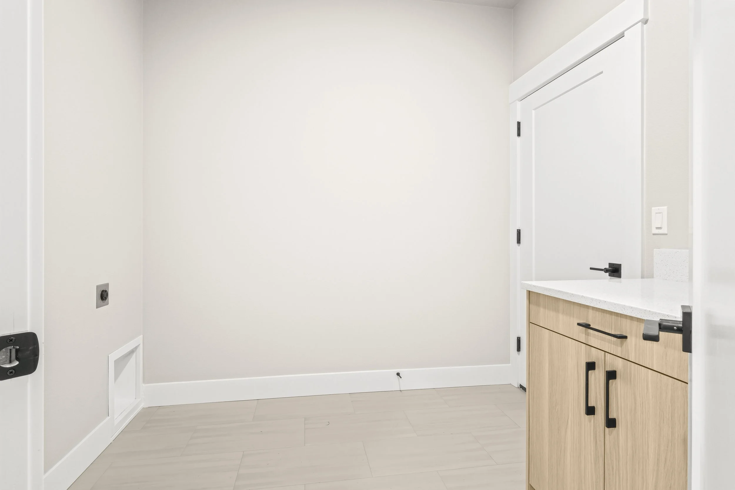 2020 E Badger Way-31.JPG