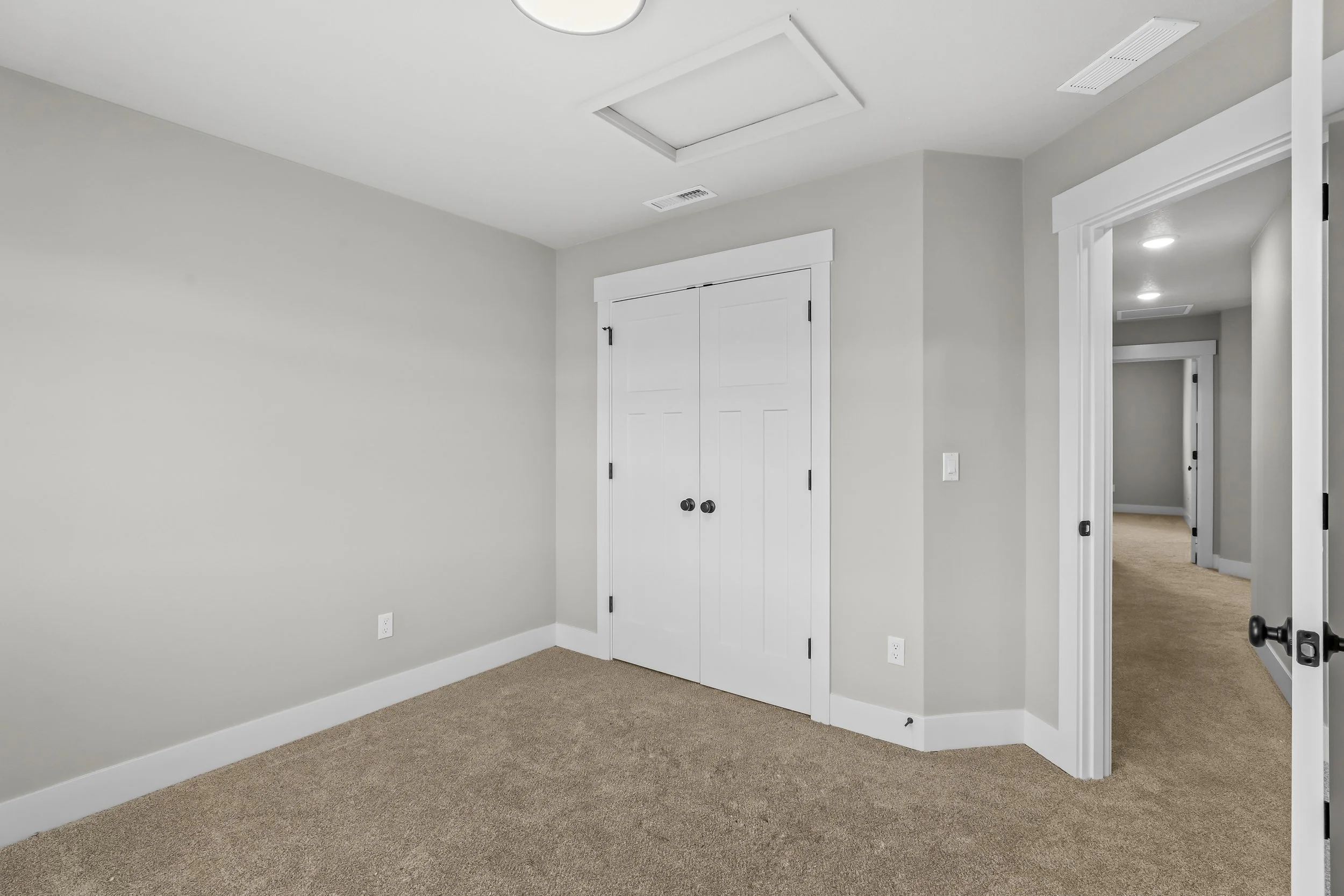 2217 Juniper Circle-40.jpg
