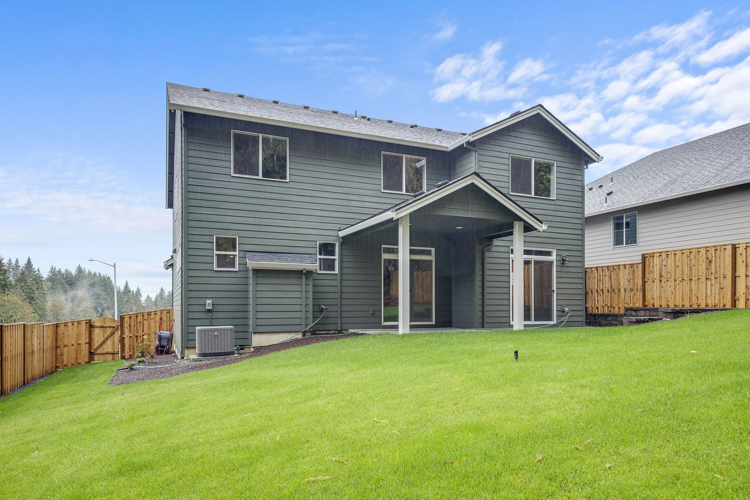 Cascadia Ridge 1212-1228-39.jpg