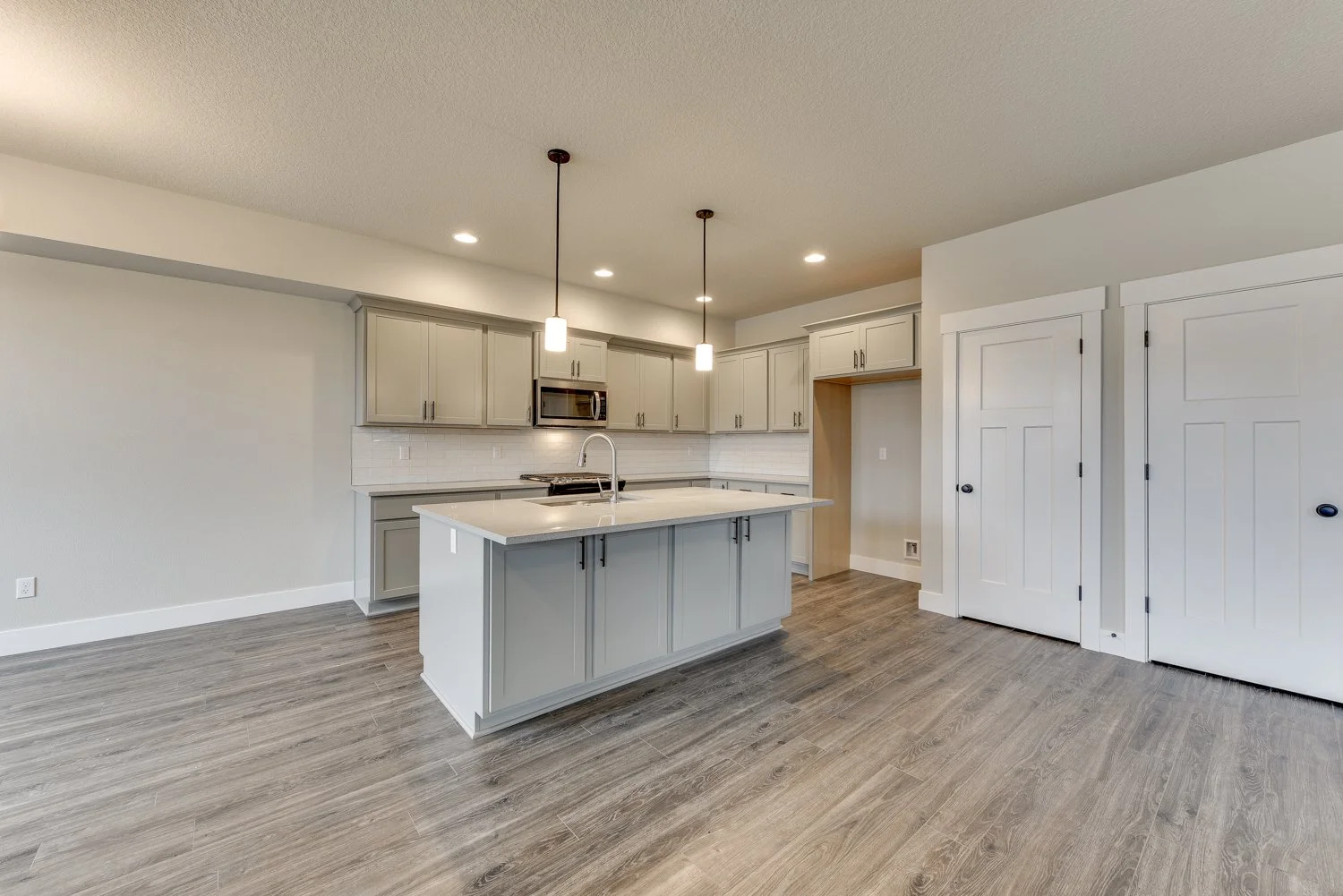 2936 NW 16th St - WEB-12.jpg