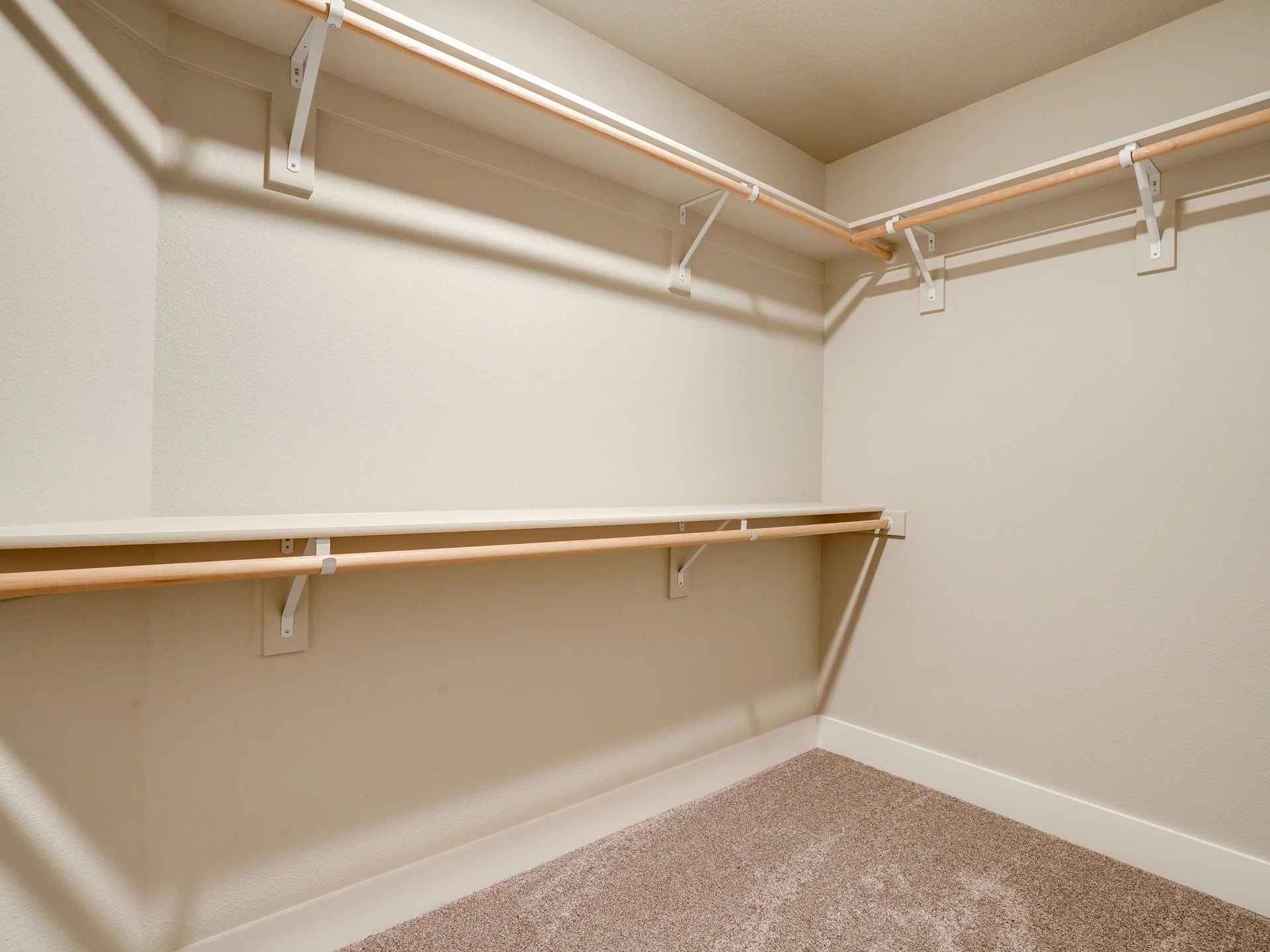 1530 NW 29th Pl - MLS-29.jpg