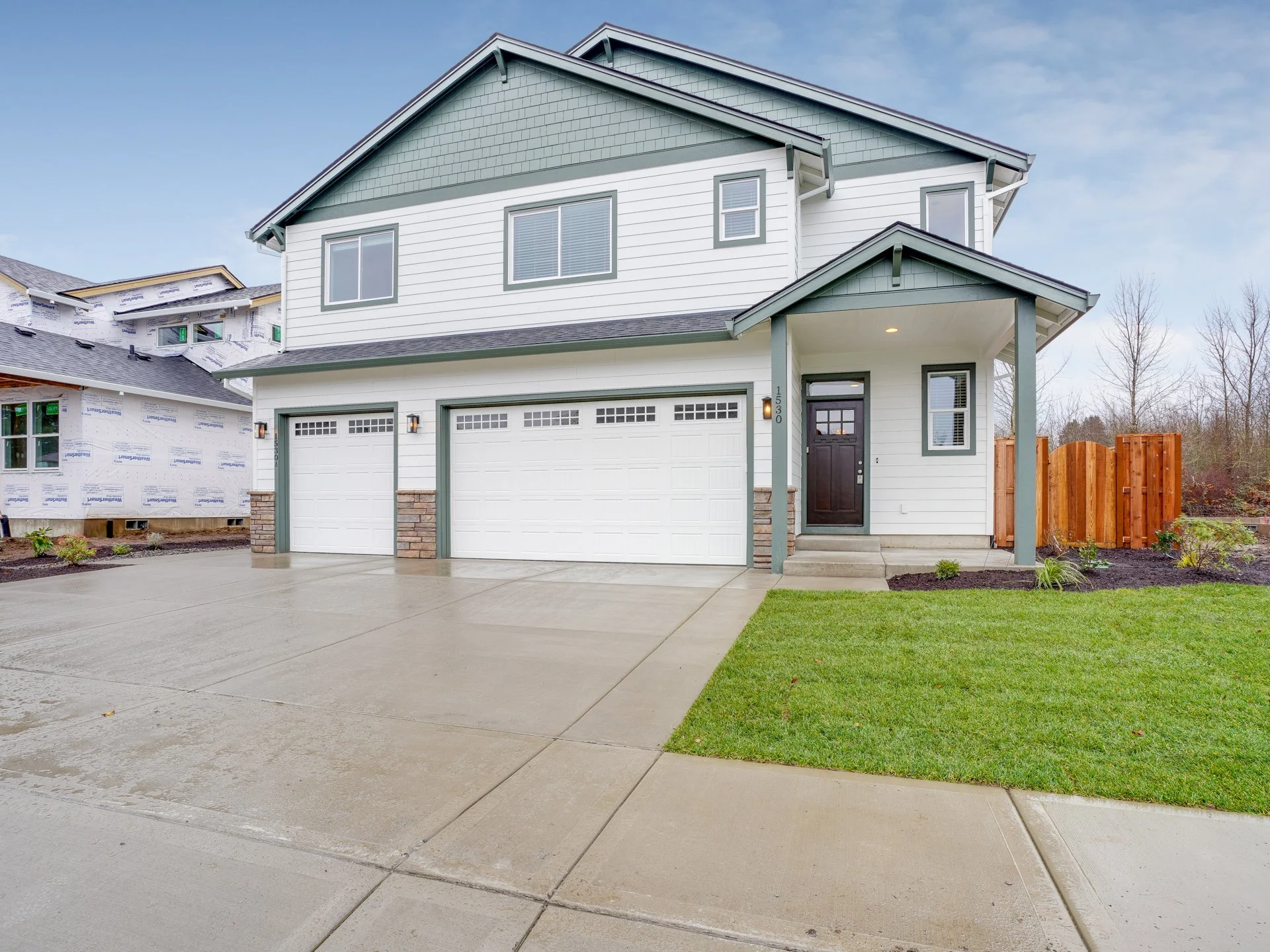 1530 NW 29th Pl - MLS-3.jpg