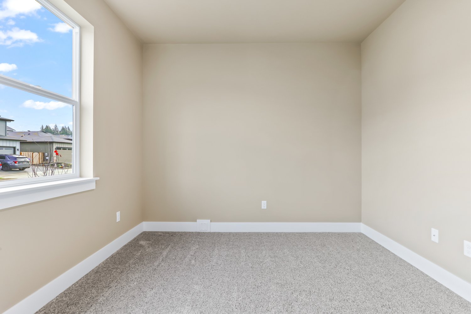 Carpet Soft Details Renoir, Paint Sherwin Williams Benjamin Moore Blanched Almond # 1060 (2).jpg