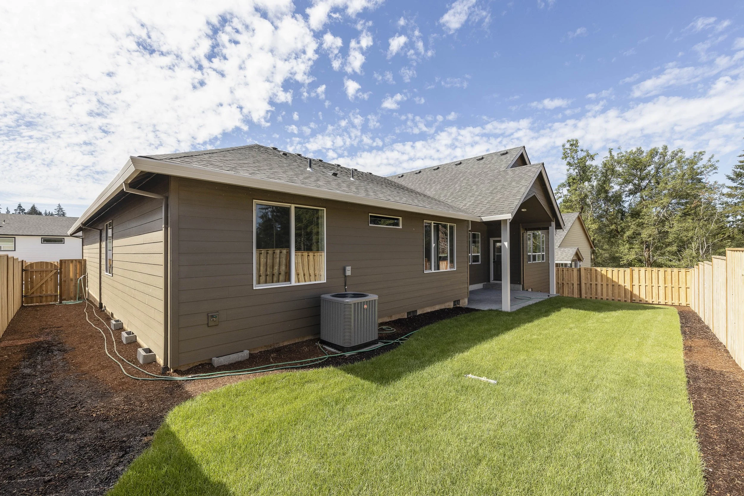 1715 Ne Clayton Drive, Estacada, OR-32.jpg