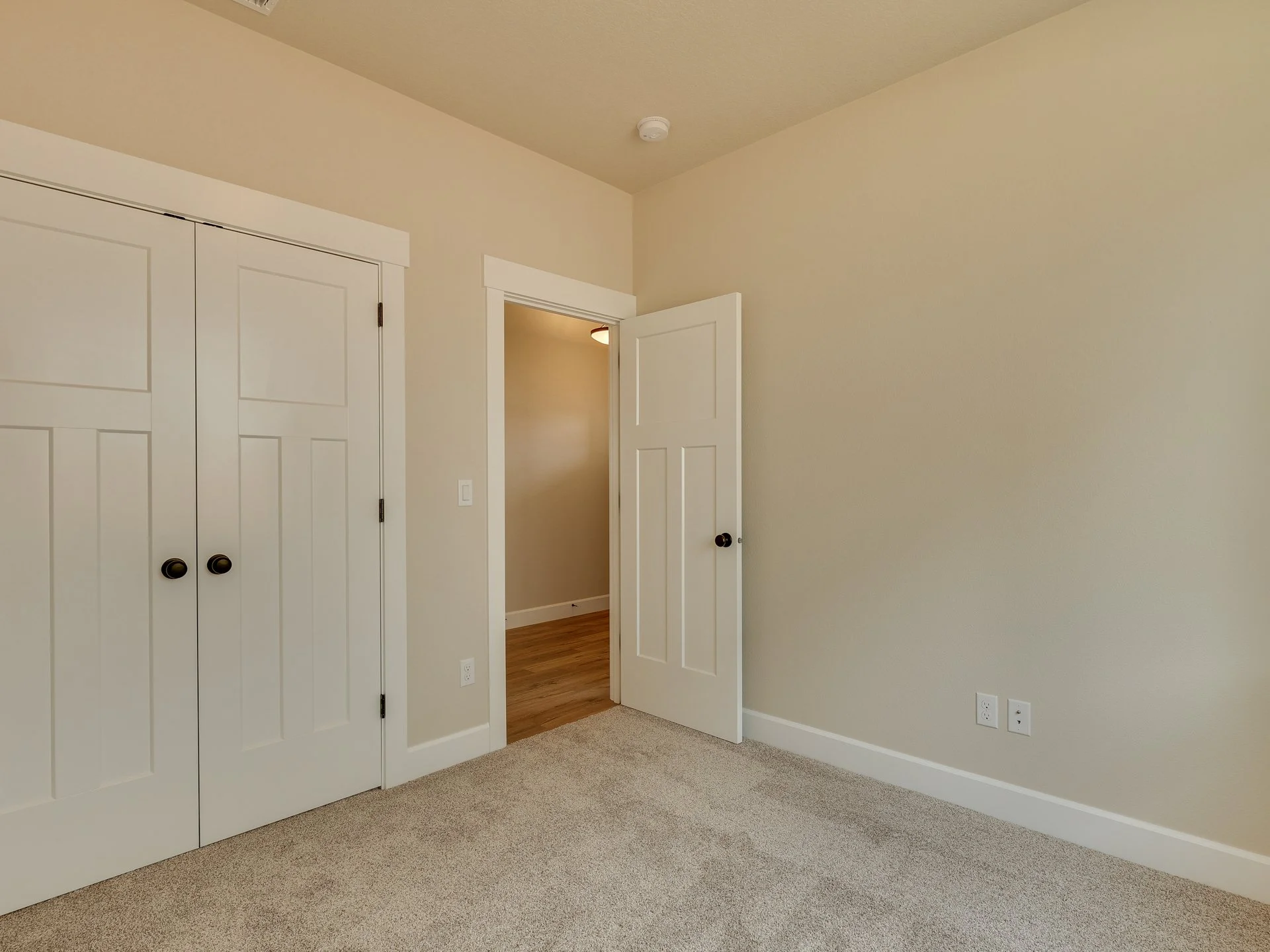 1723 NW 27th Ave - MLS-12.jpg