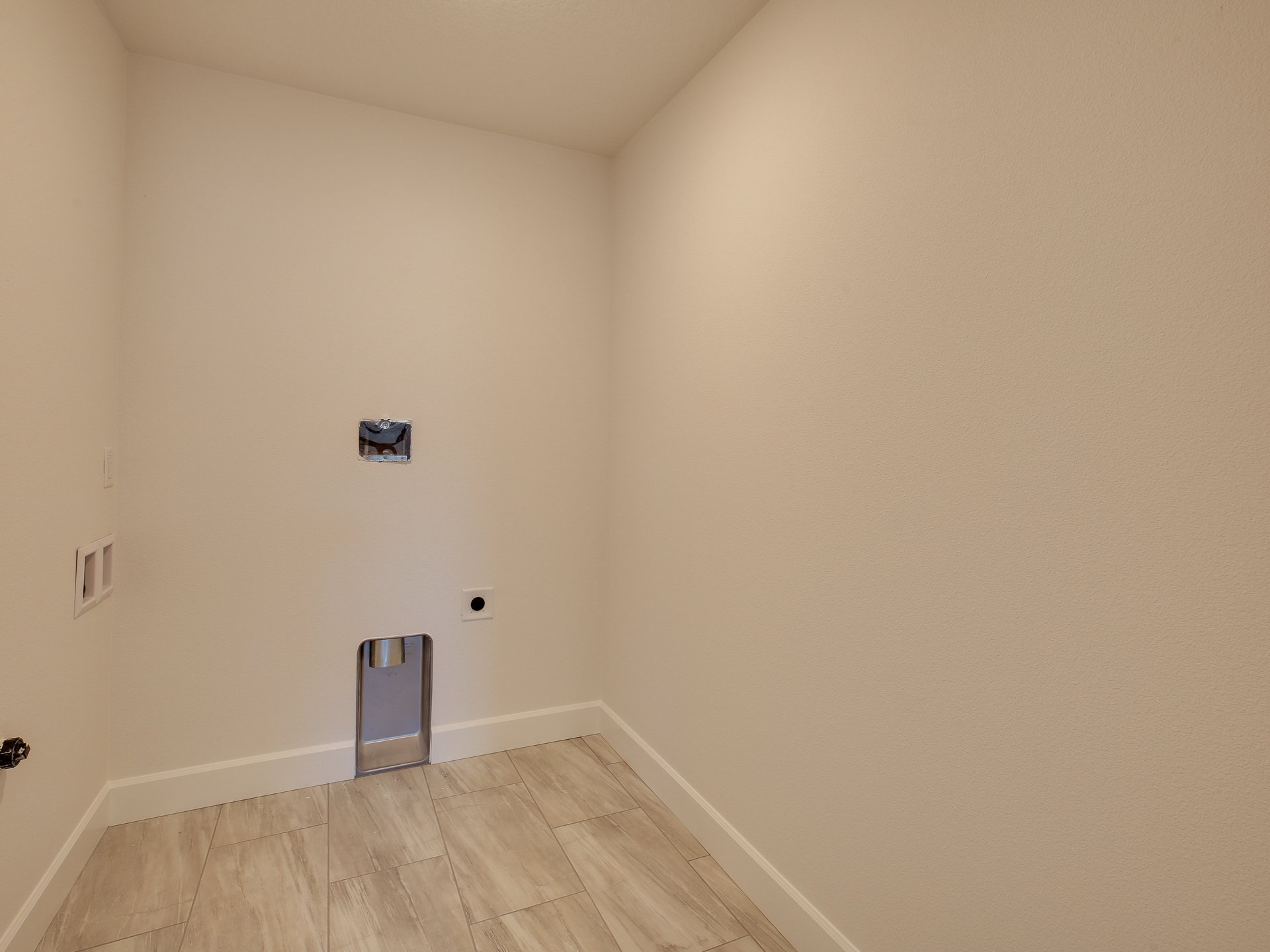 1719 NW 27th Ave - MLS-21.jpg