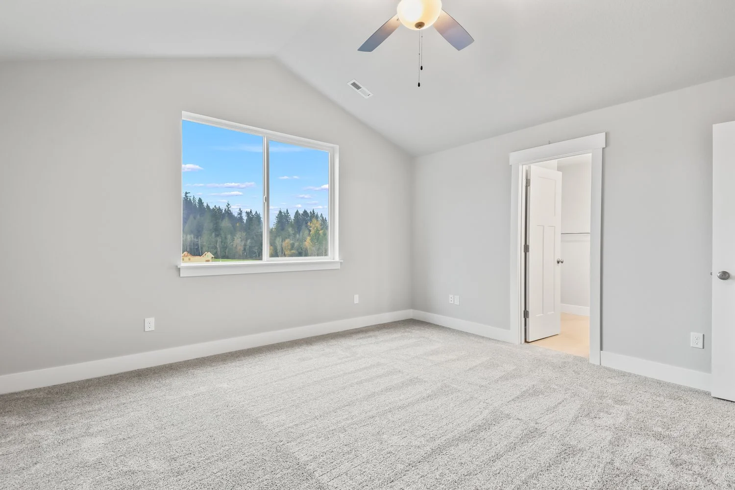 748 NE Pinebreak Dr - WEB-28.JPG