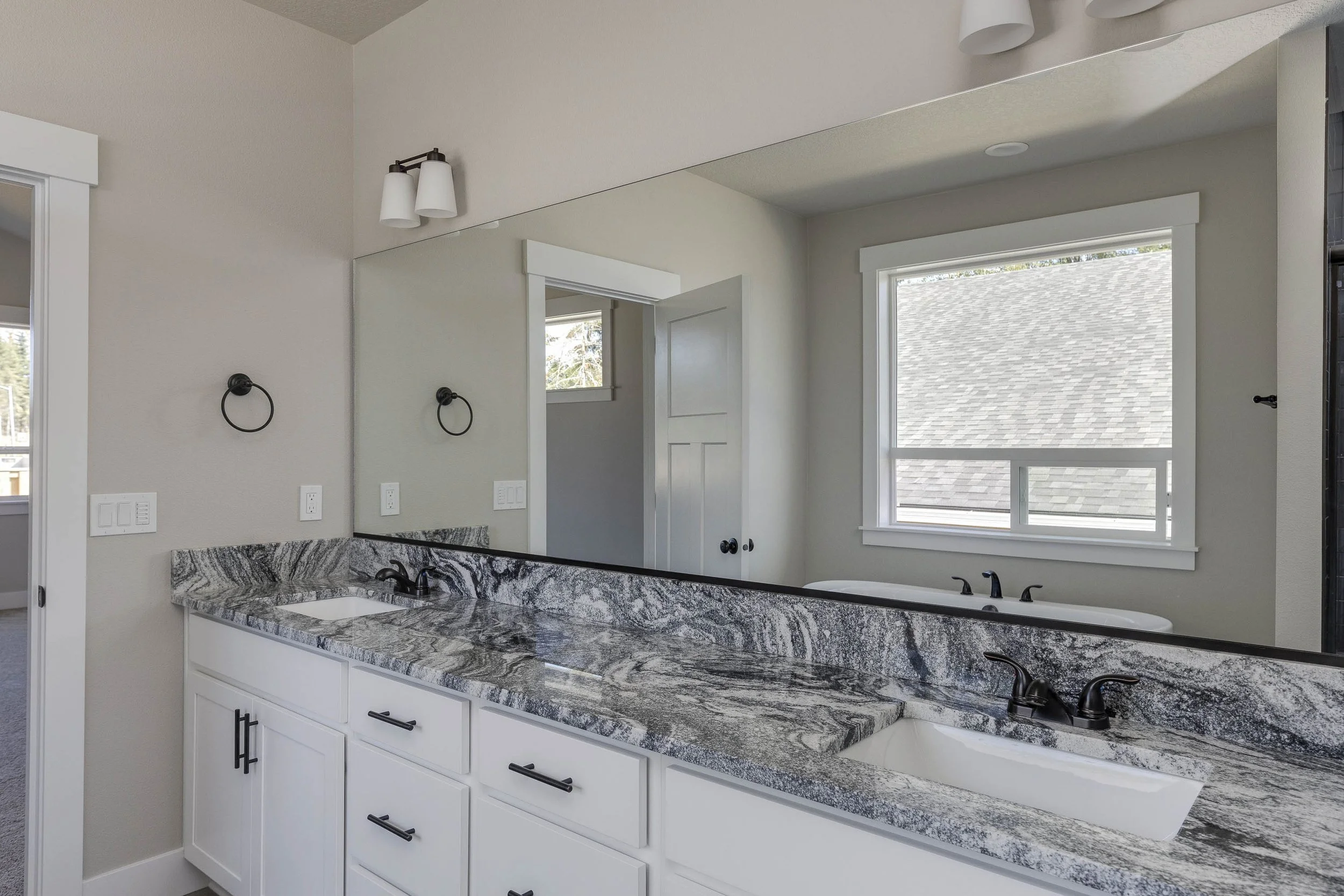 1715 Ne Clayton Drive, Estacada, OR-19.jpg
