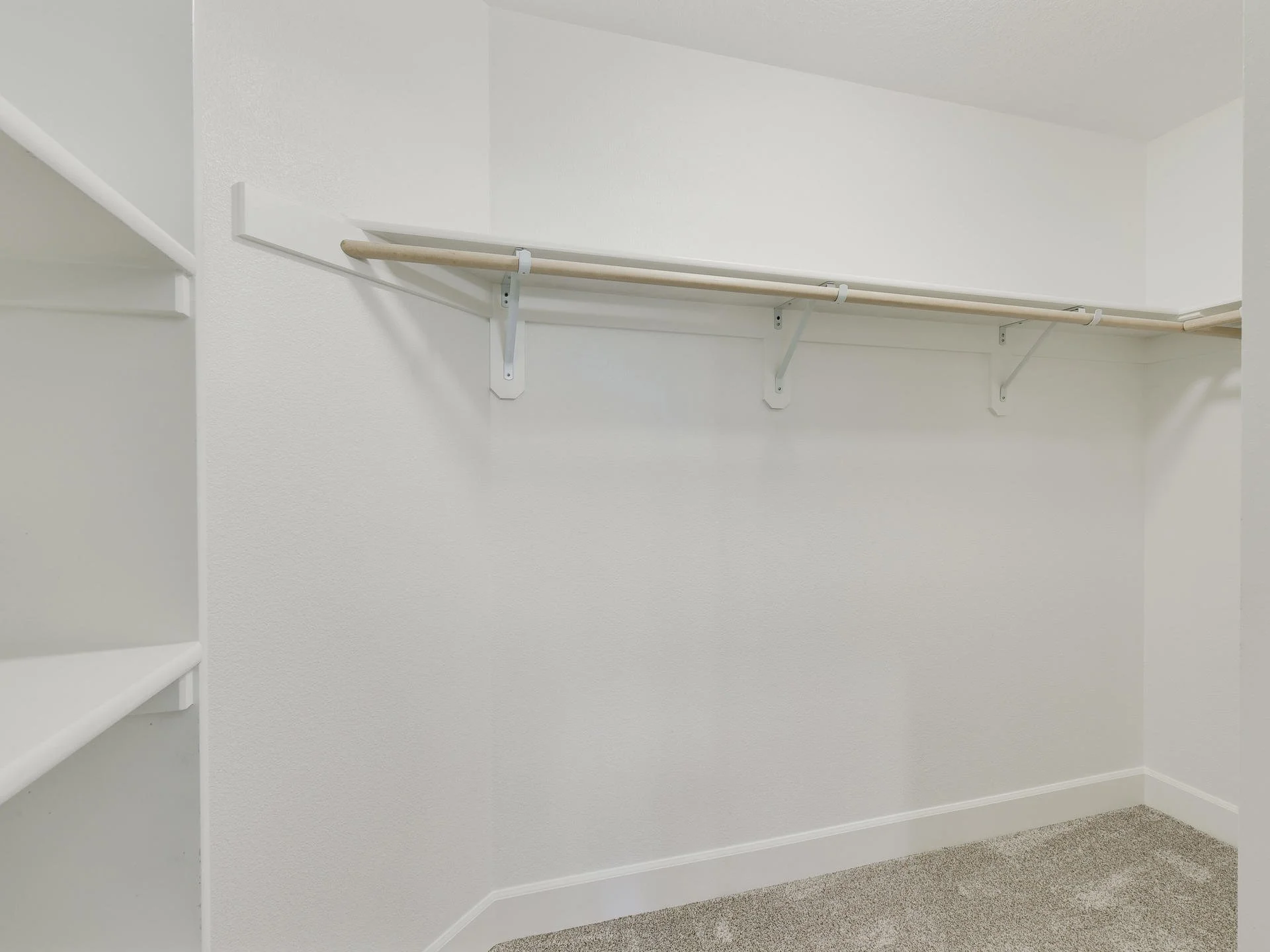 207 SE Regan Hill Loop-023-027-207 NE Regan Hill Loop-MLS_Size.jpg