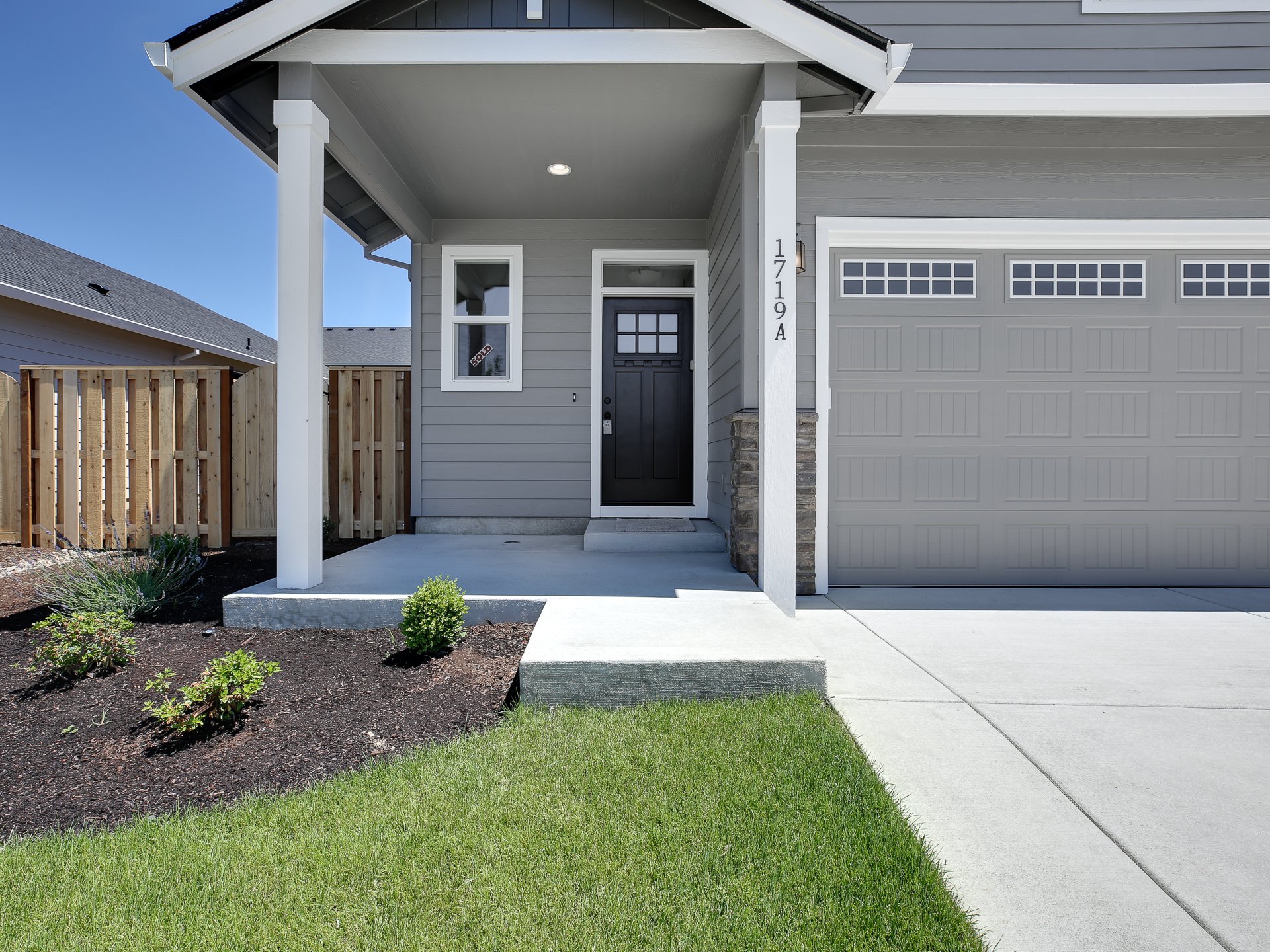 1719 NW 27th Ave - MLS-5.jpg