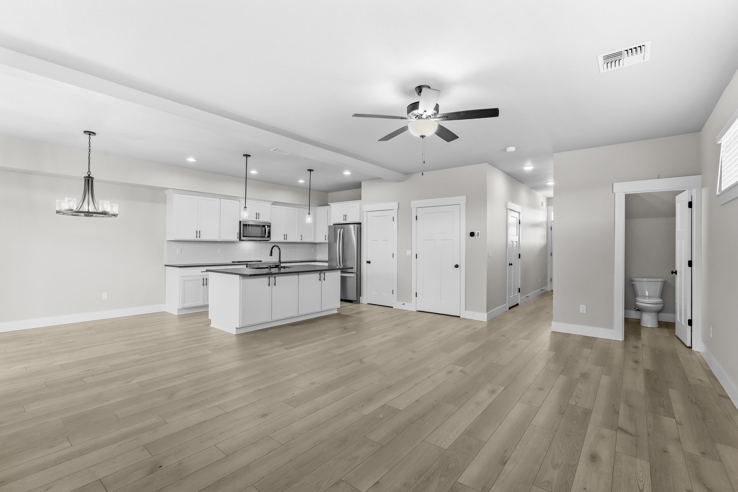 2217 Juniper Circle-14.jpg