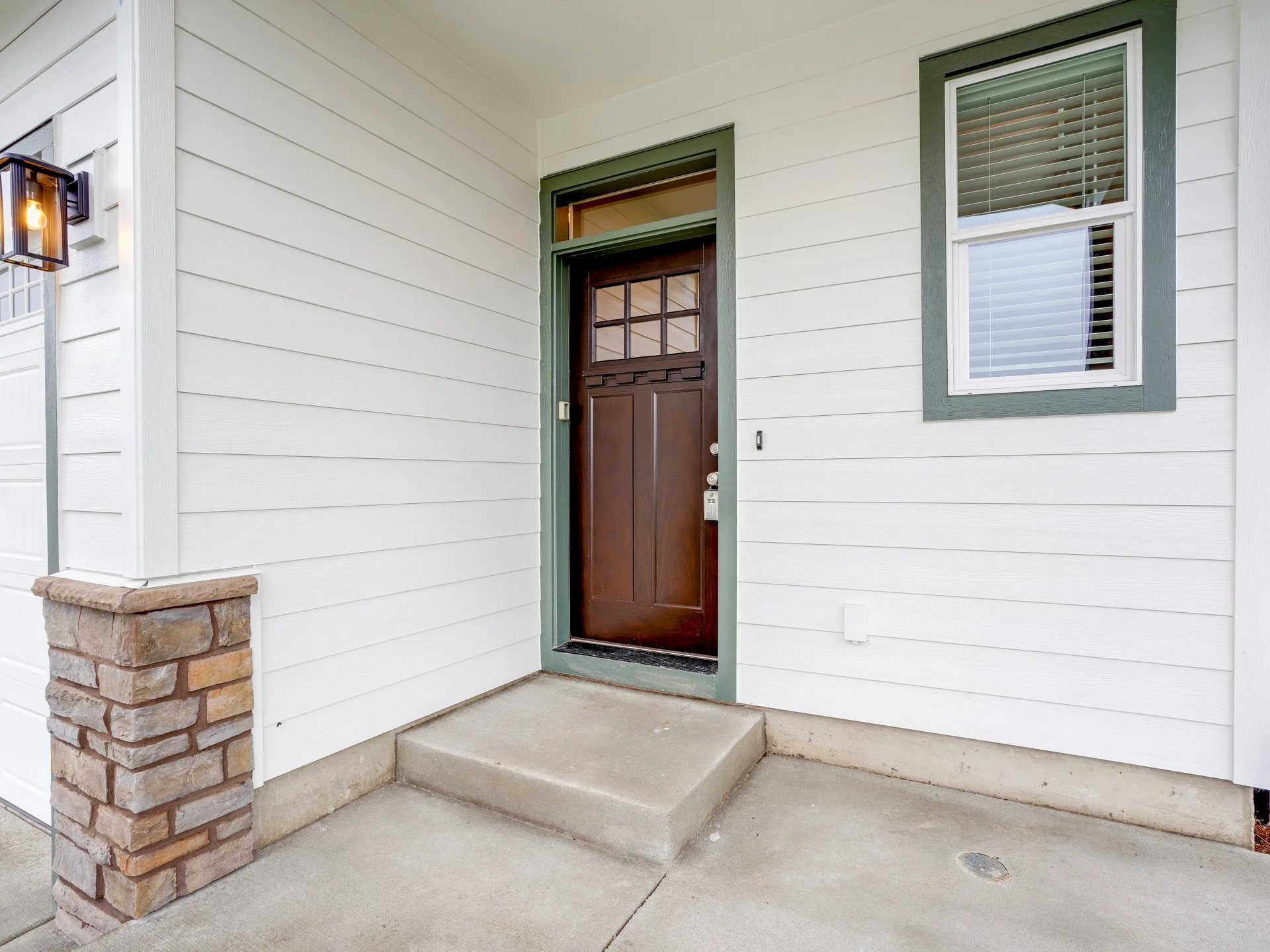 1530 NW 29th Pl - MLS-4.jpg