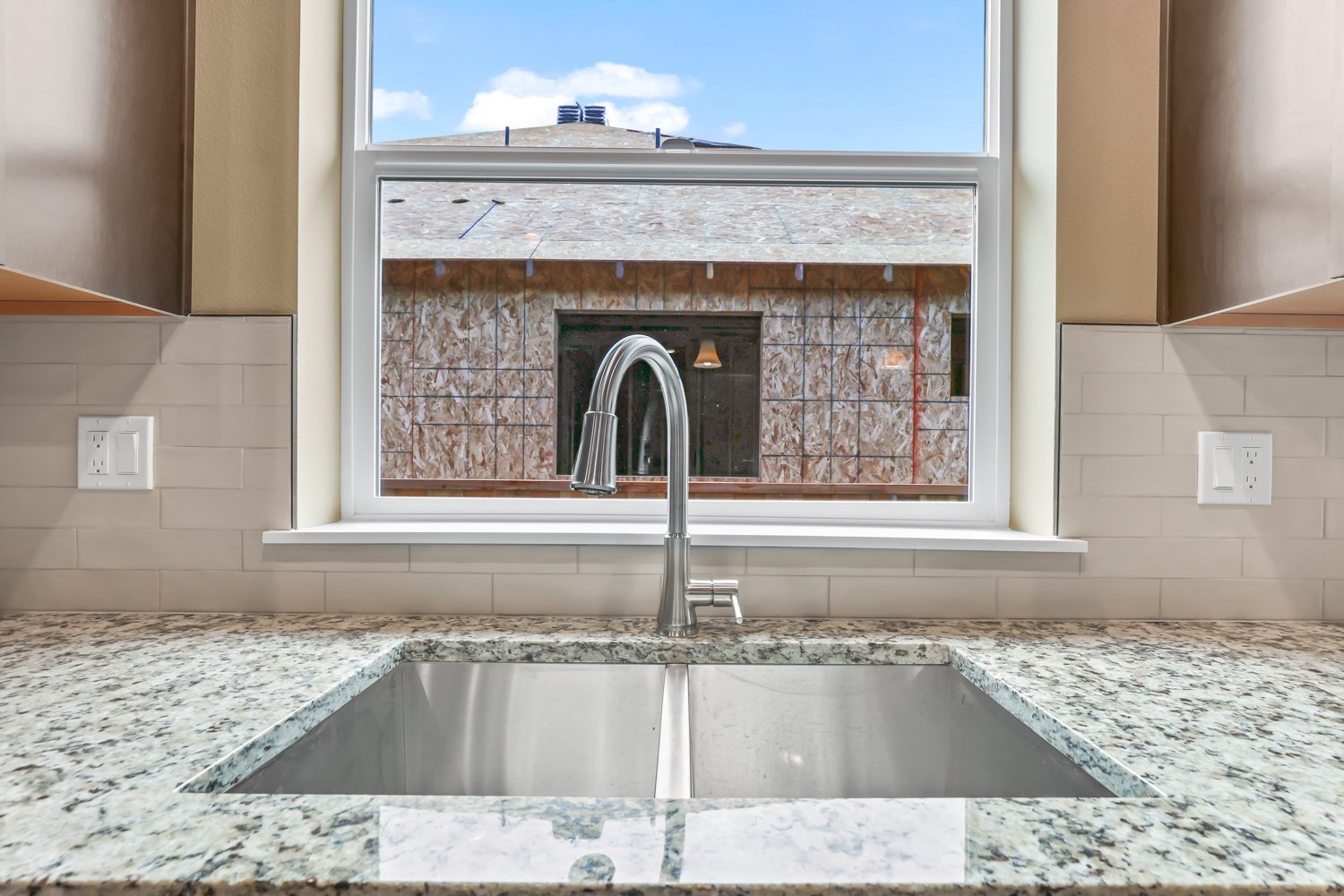 Kitchen Sink, Double Bowl, Equal, Countertops Granite Giallo Napoli.jpg