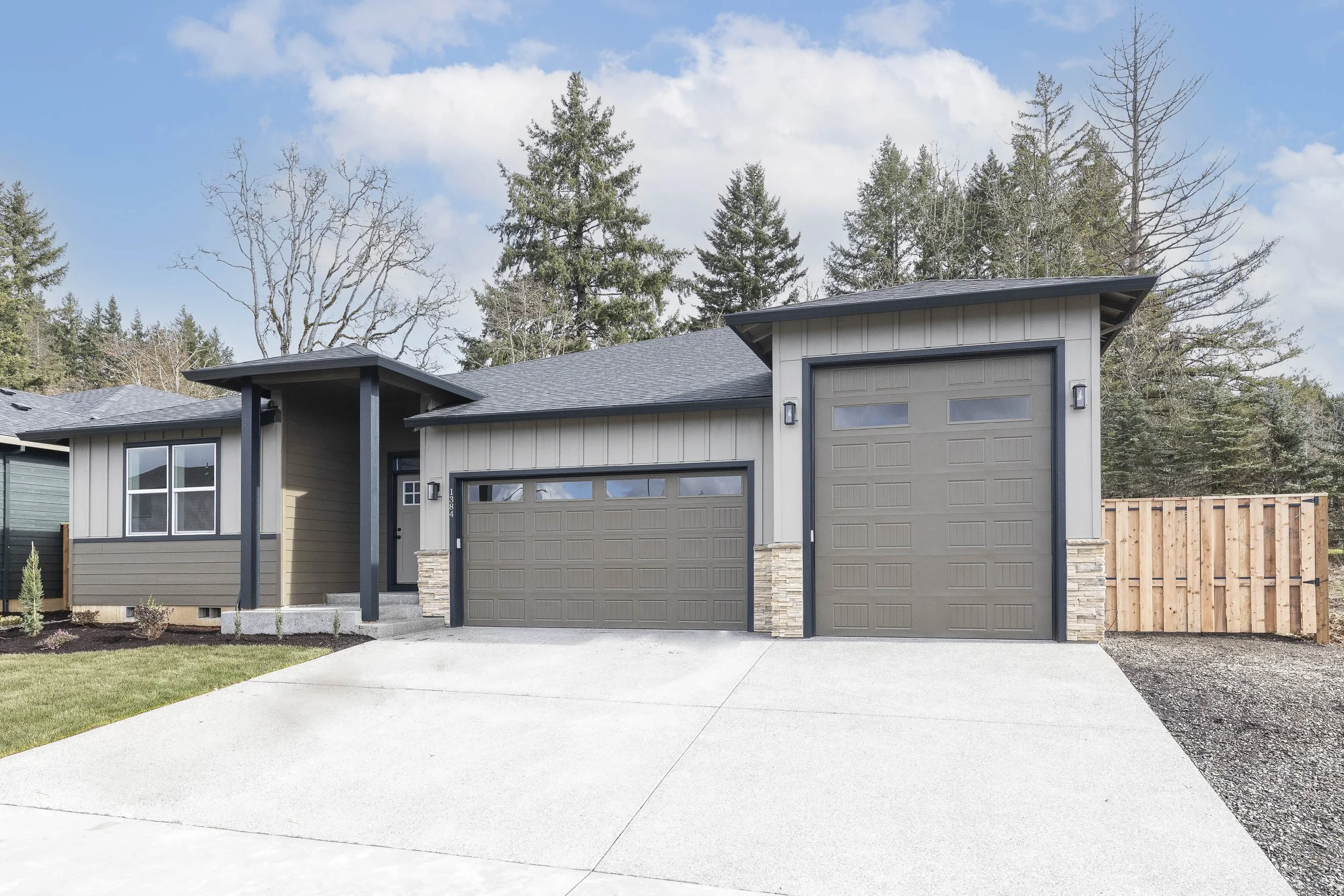 1384 Christine, Estacada, OR-2.jpg