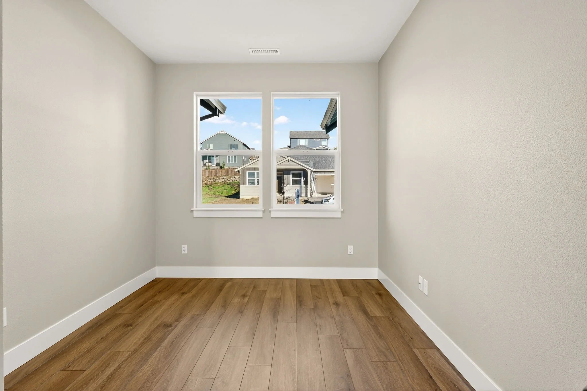 2240 E Otter Lp-22.jpg